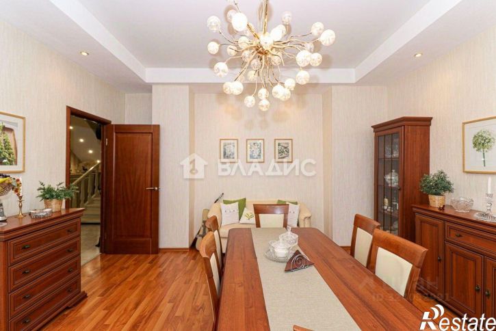 5-комн квартира ул Фейгина, 11,  д. 11