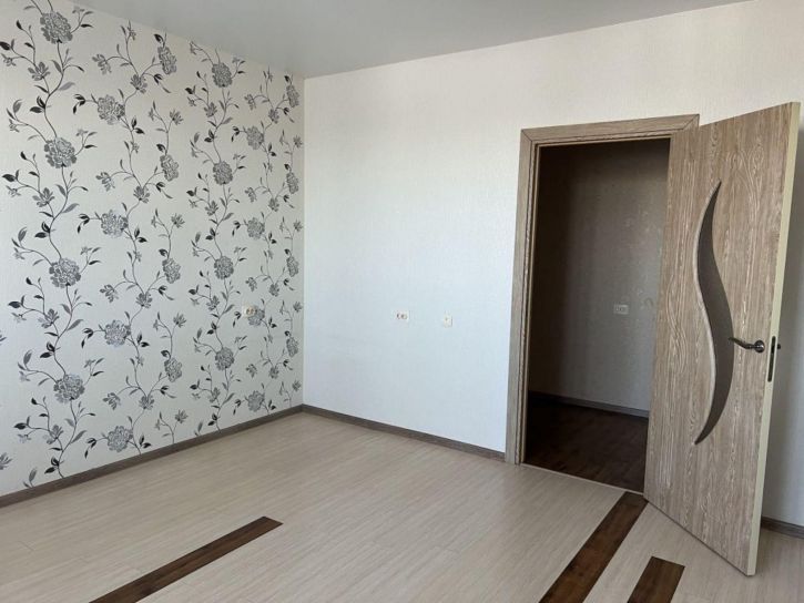 2-комн квартира Октябрьский городок, 7А