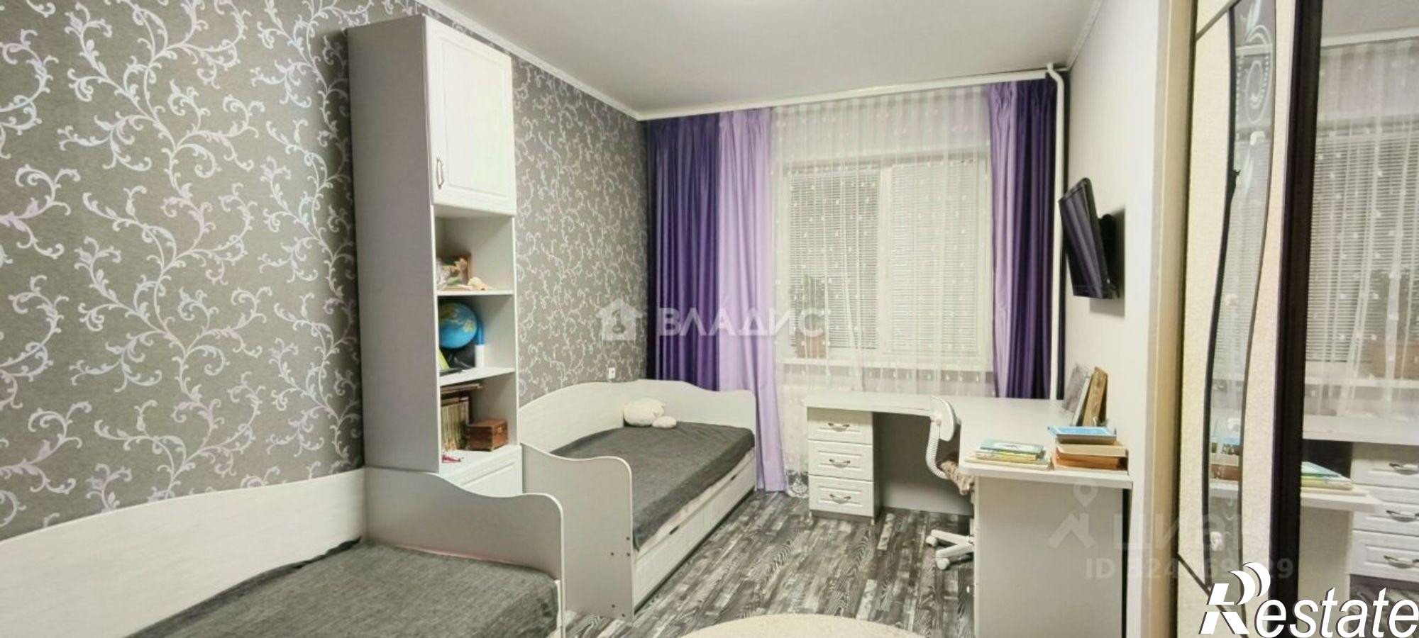 Сдать квартиру за 40 000 рублей на ул Крайнова, 4