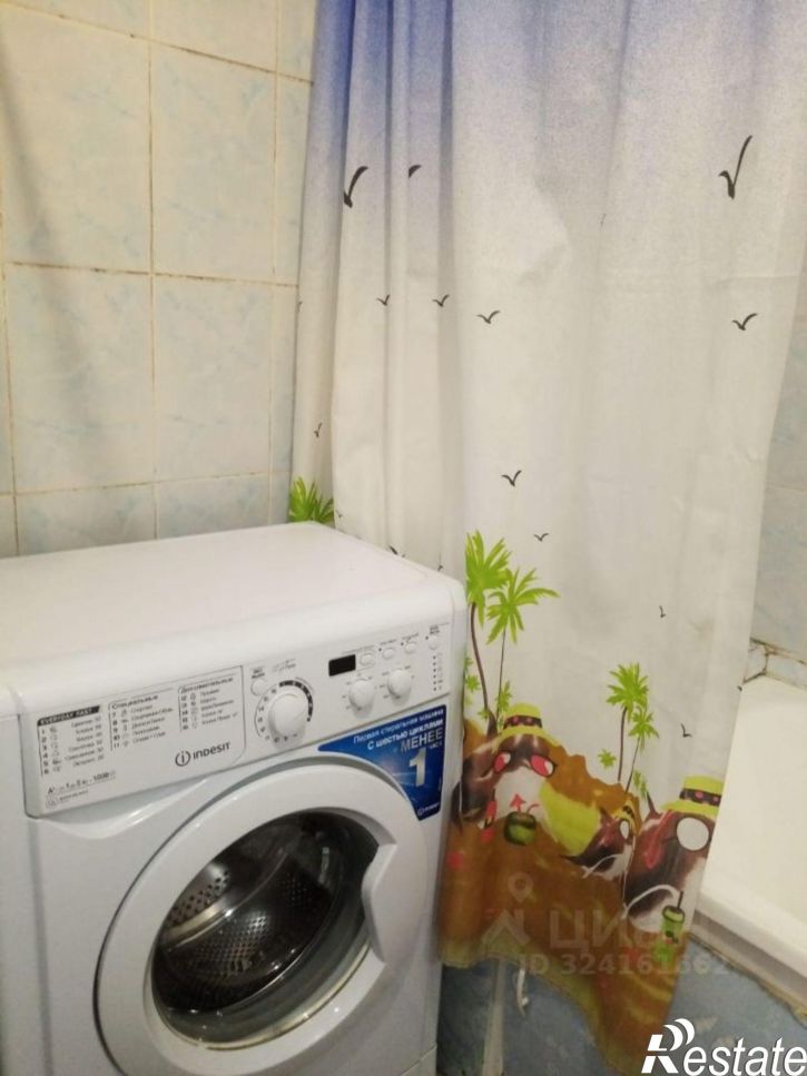 3-комн квартира Институтский г-к, 14,  д. 14