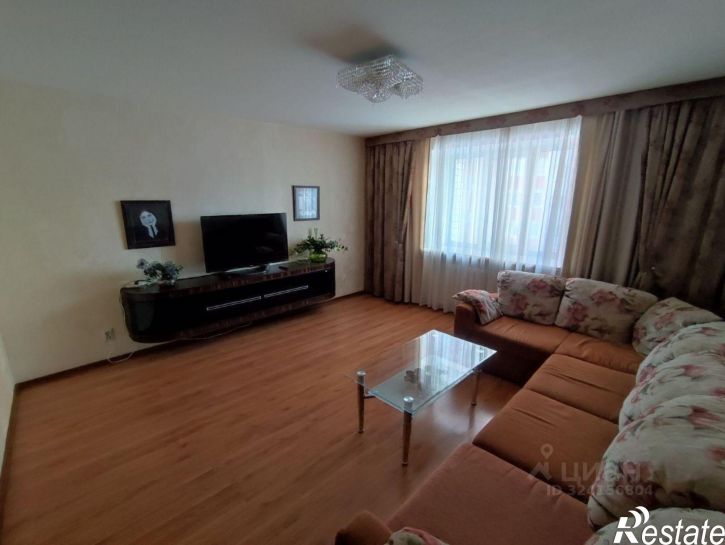 3-комн квартира пр-кт Строителей, 15Е,  д. 15Е