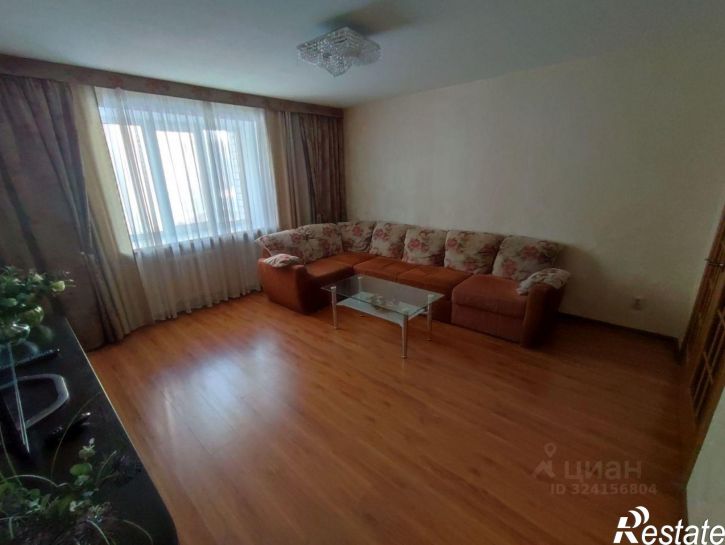 3-комн квартира пр-кт Строителей, 15Е,  д. 15Е