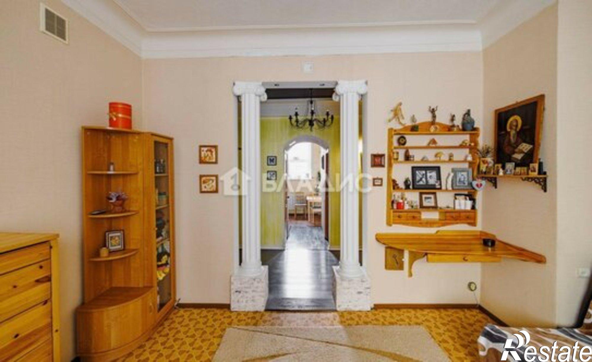 Купить квартиру за 10 500 000 рублей на Дворянская улица, 13