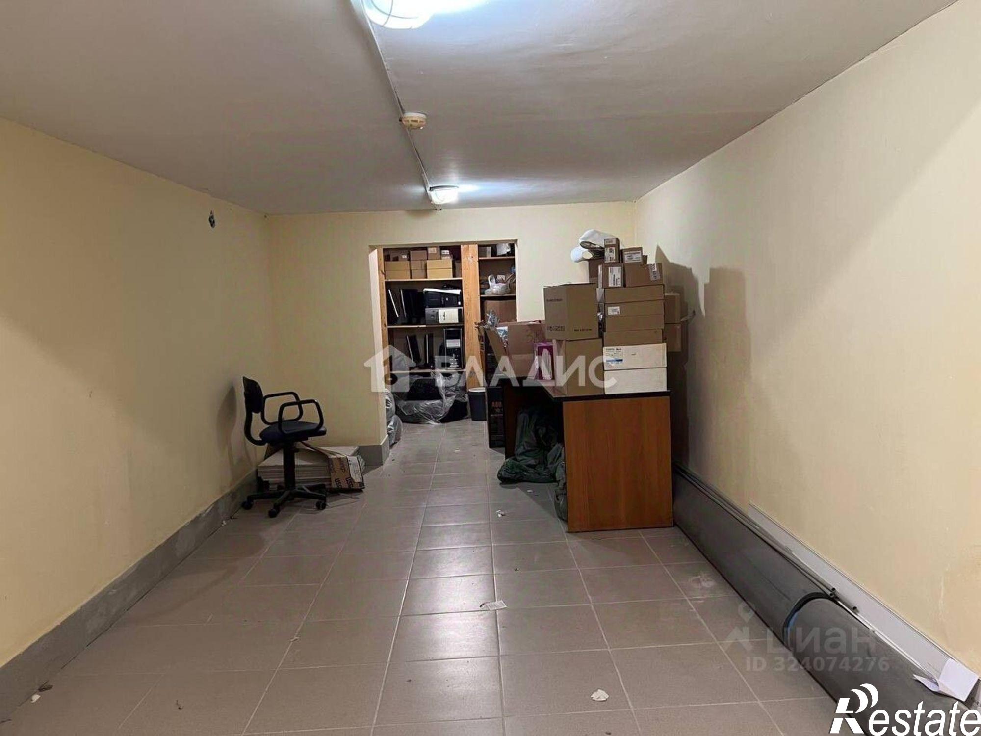 Сдать офис, помещение под офис за 8 850 рублей на Октябрьский проспект, 22