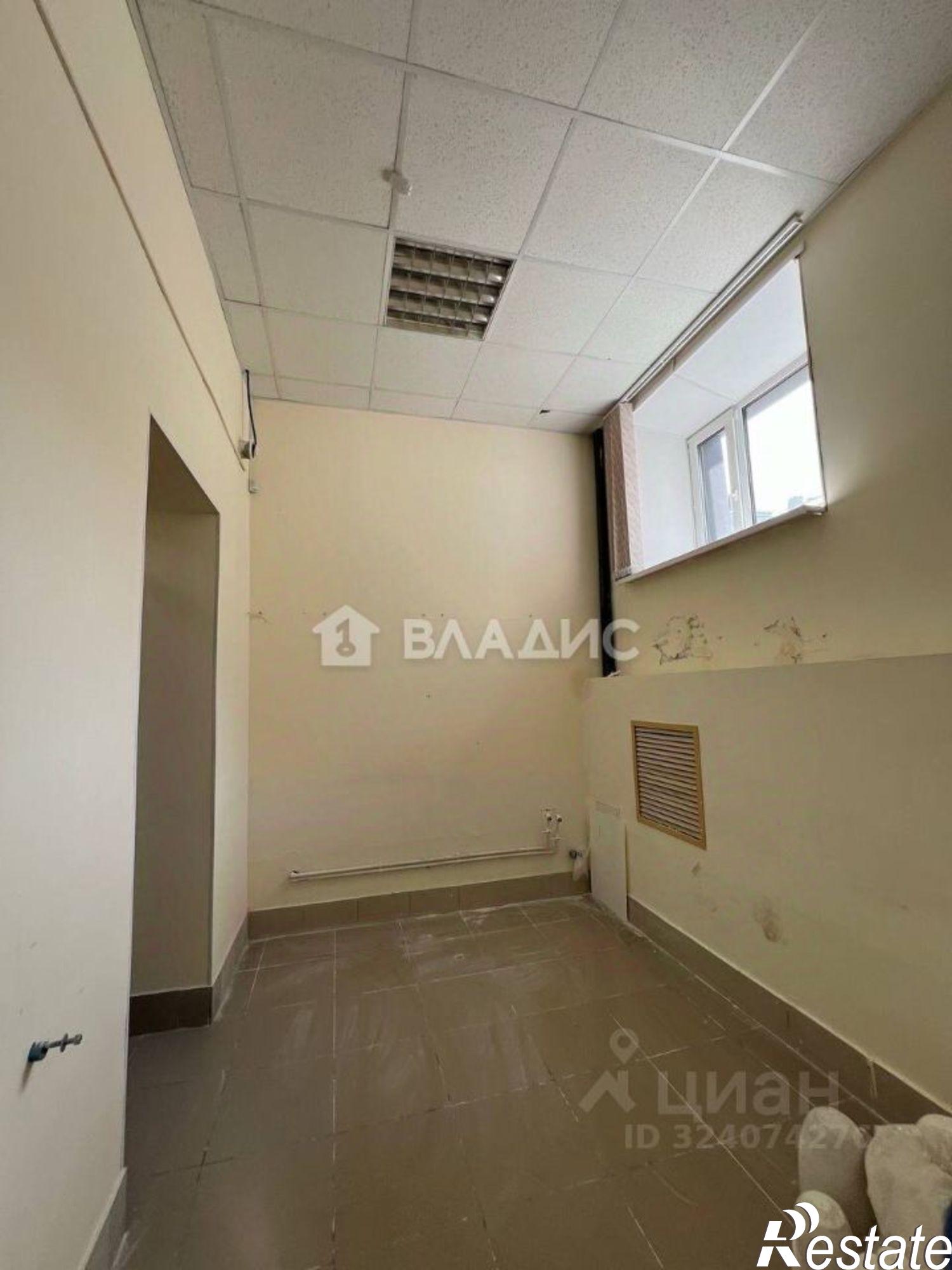 Сдать офис, помещение под офис за 8 850 рублей на Октябрьский проспект, 22