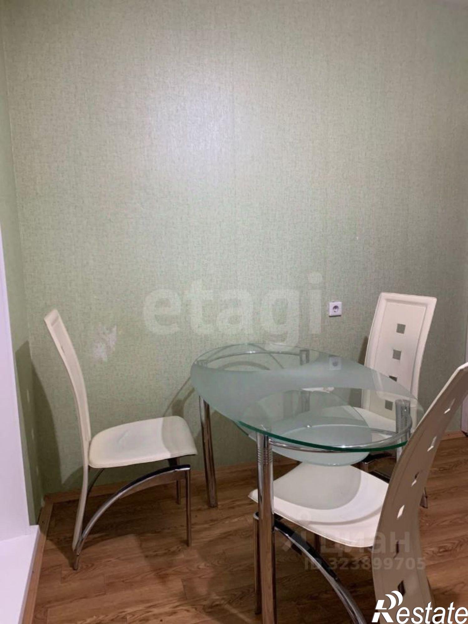 Сдать квартиру за 23 000 рублей на Новгородская улица, 19А