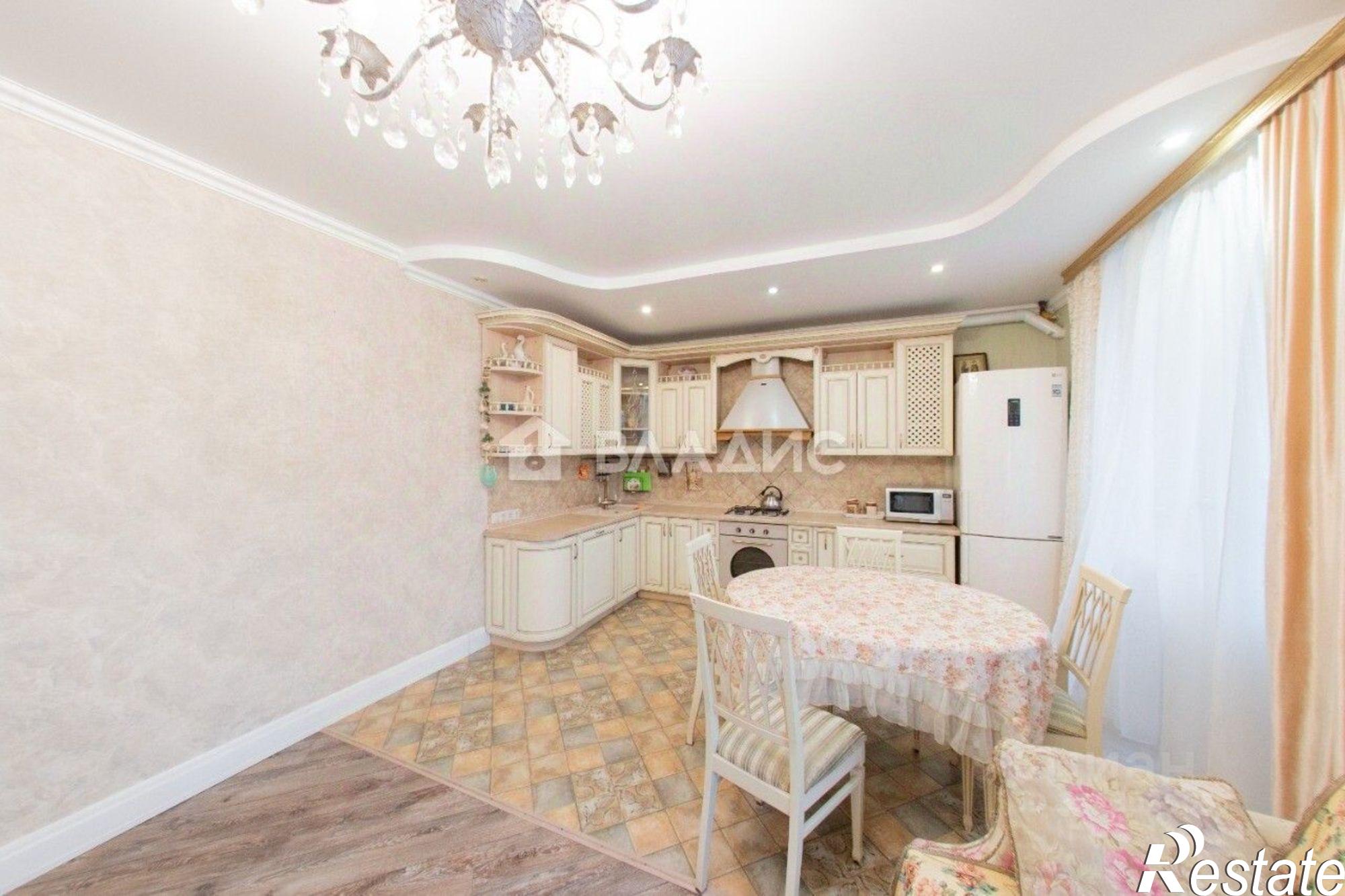 Сдать квартиру за 70 000 рублей на ул Ломоносова, 11а