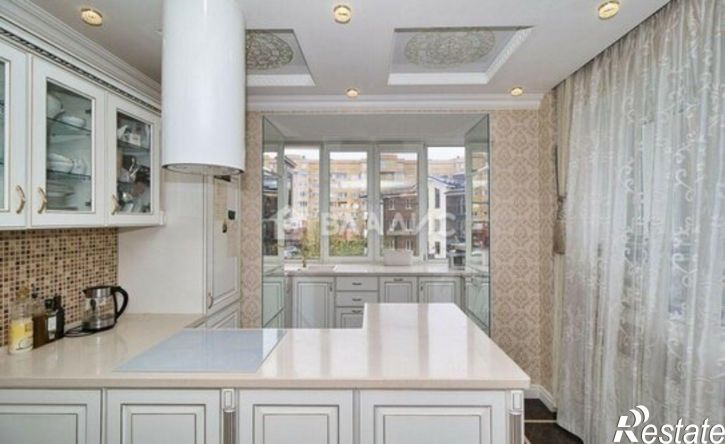 3-комн квартира улица Сакко и Ванцетти, 23,  д. 23