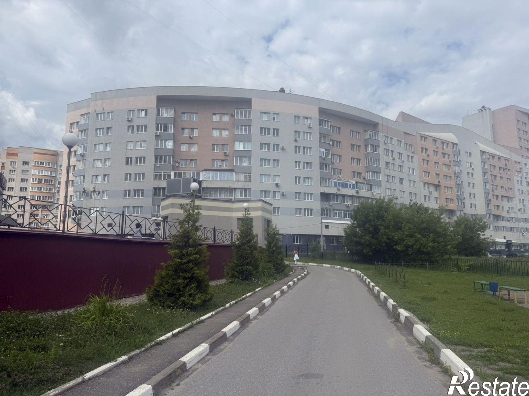 Купить гараж, место в паркинге за 1 750 020 рублей на Октябрьский проспект, 27