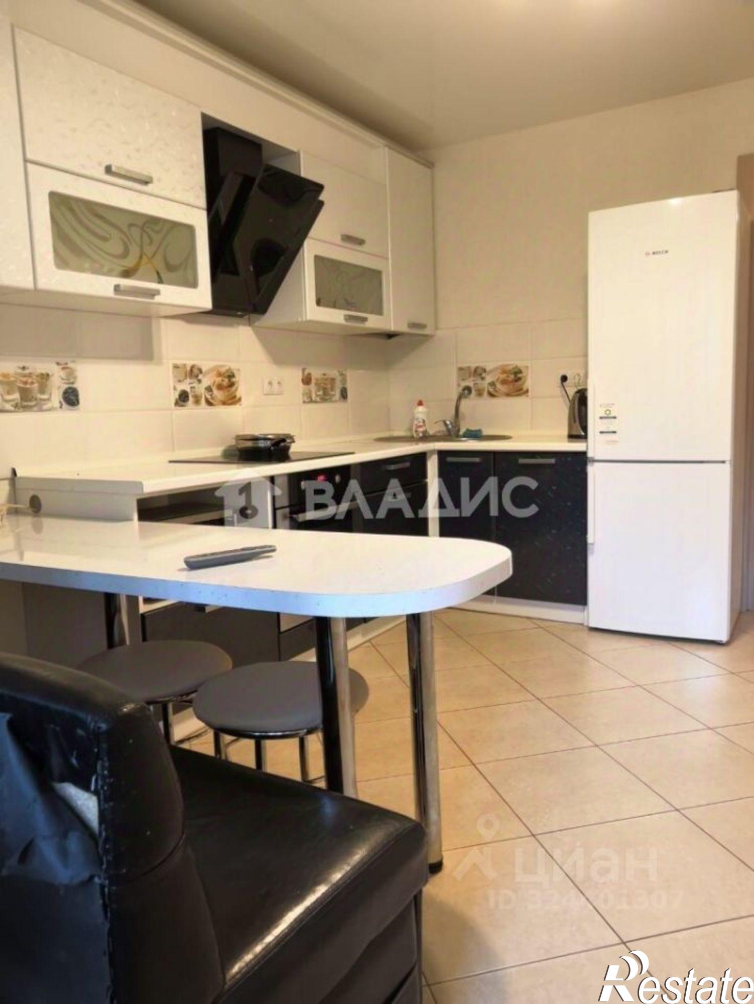 Сдать квартиру за 35 000 рублей на улица Белоконской, 14Б