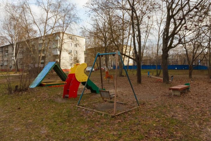 3-комн квартира Строителей пр-кт, 46а