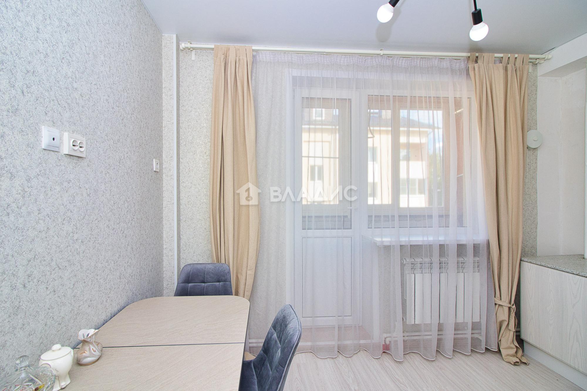 Купить квартиру за 3 650 000 рублей на Бородинская улица