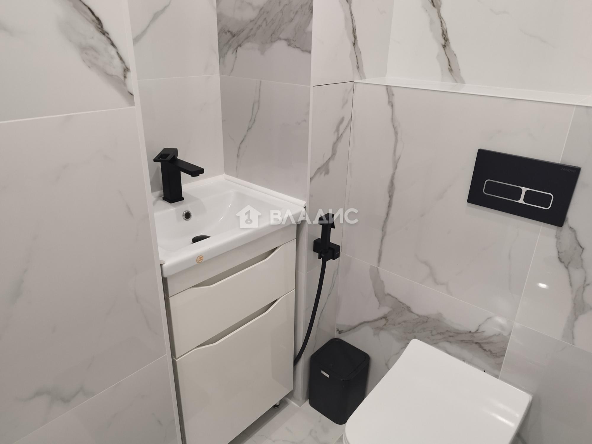 Купить квартиру за 12 850 000 рублей на проспект Строителей