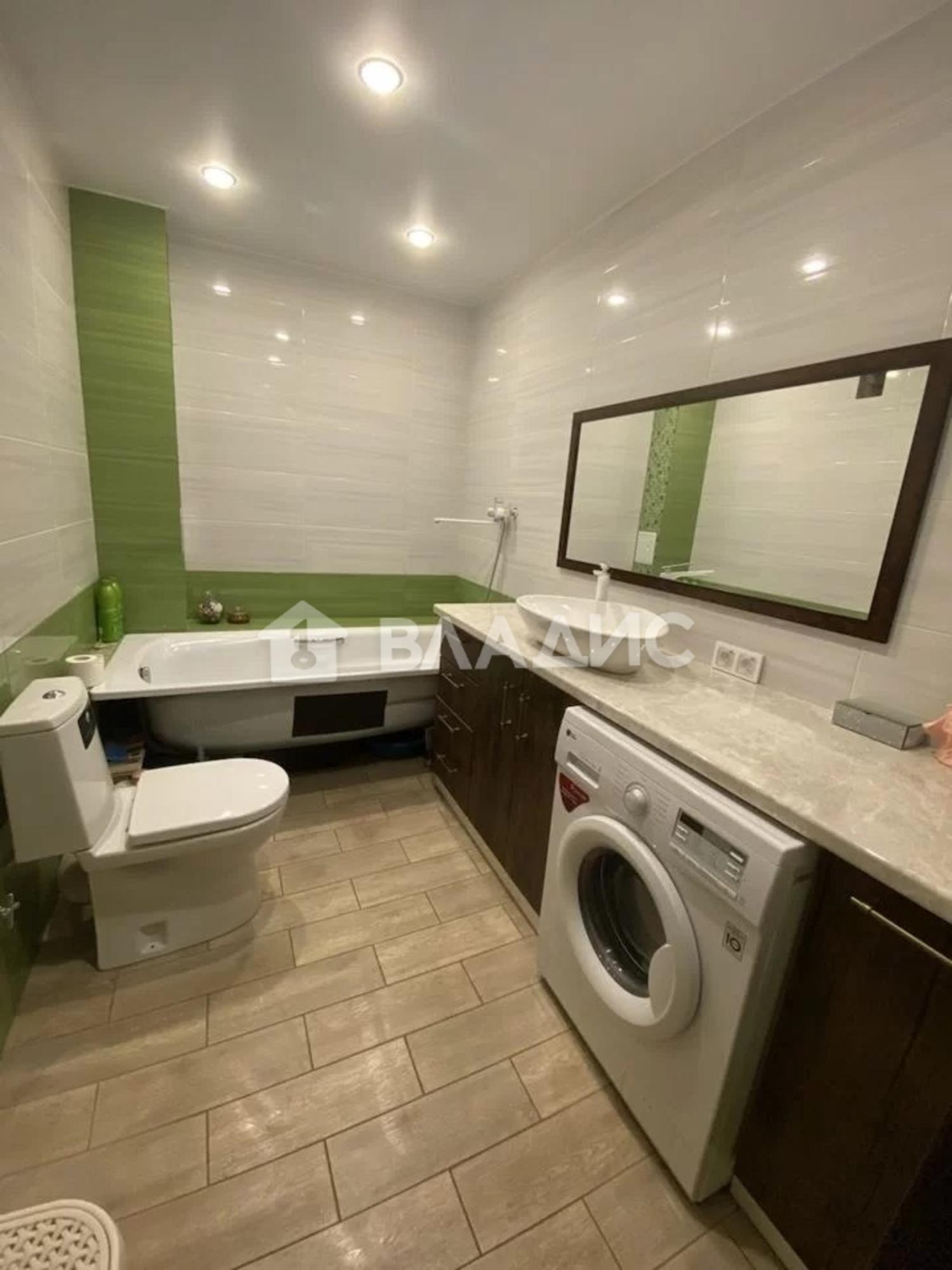 Купить квартиру за 6 350 000 рублей на Песочная улица