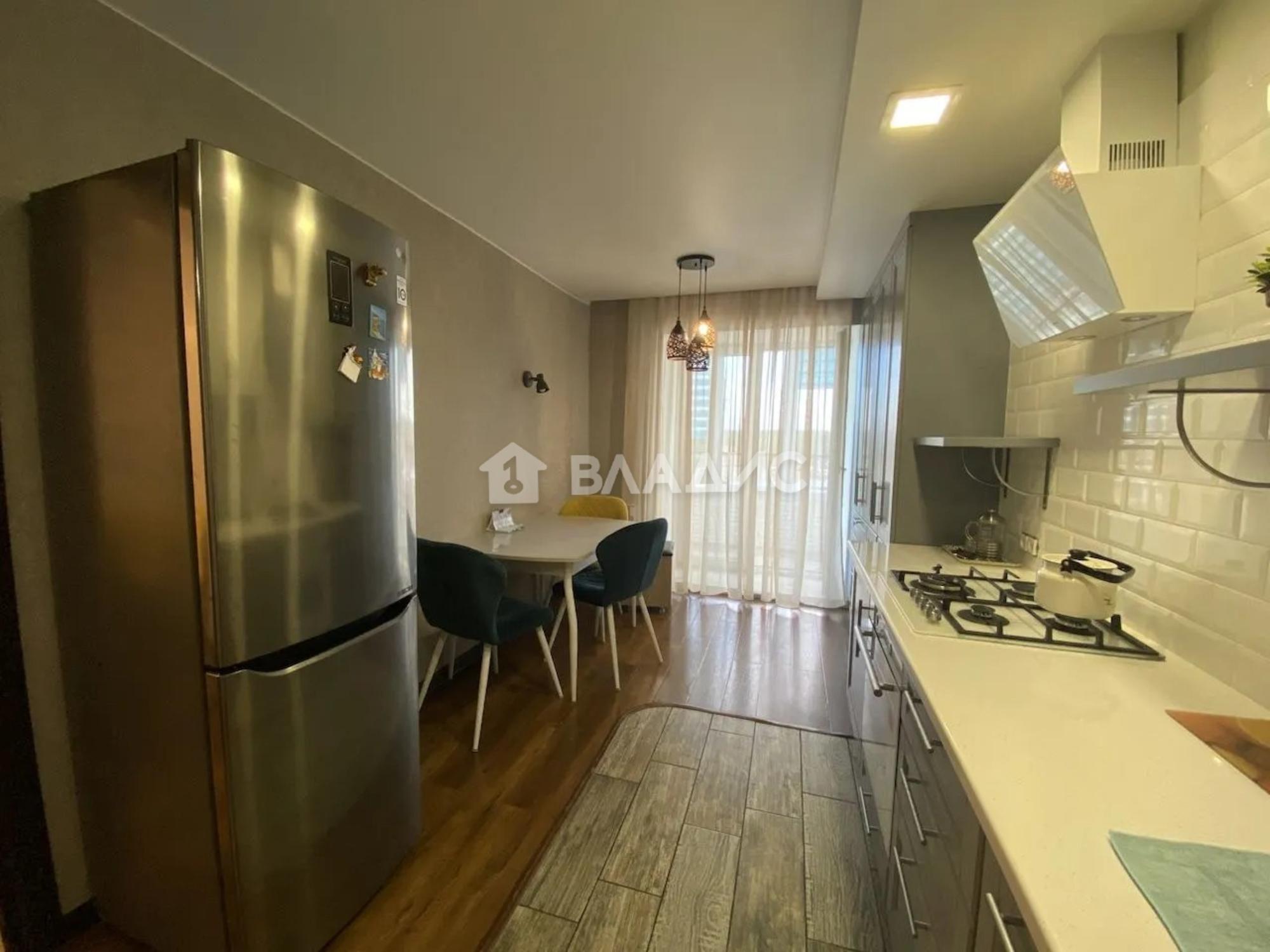 Купить квартиру за 6 350 000 рублей на Песочная улица