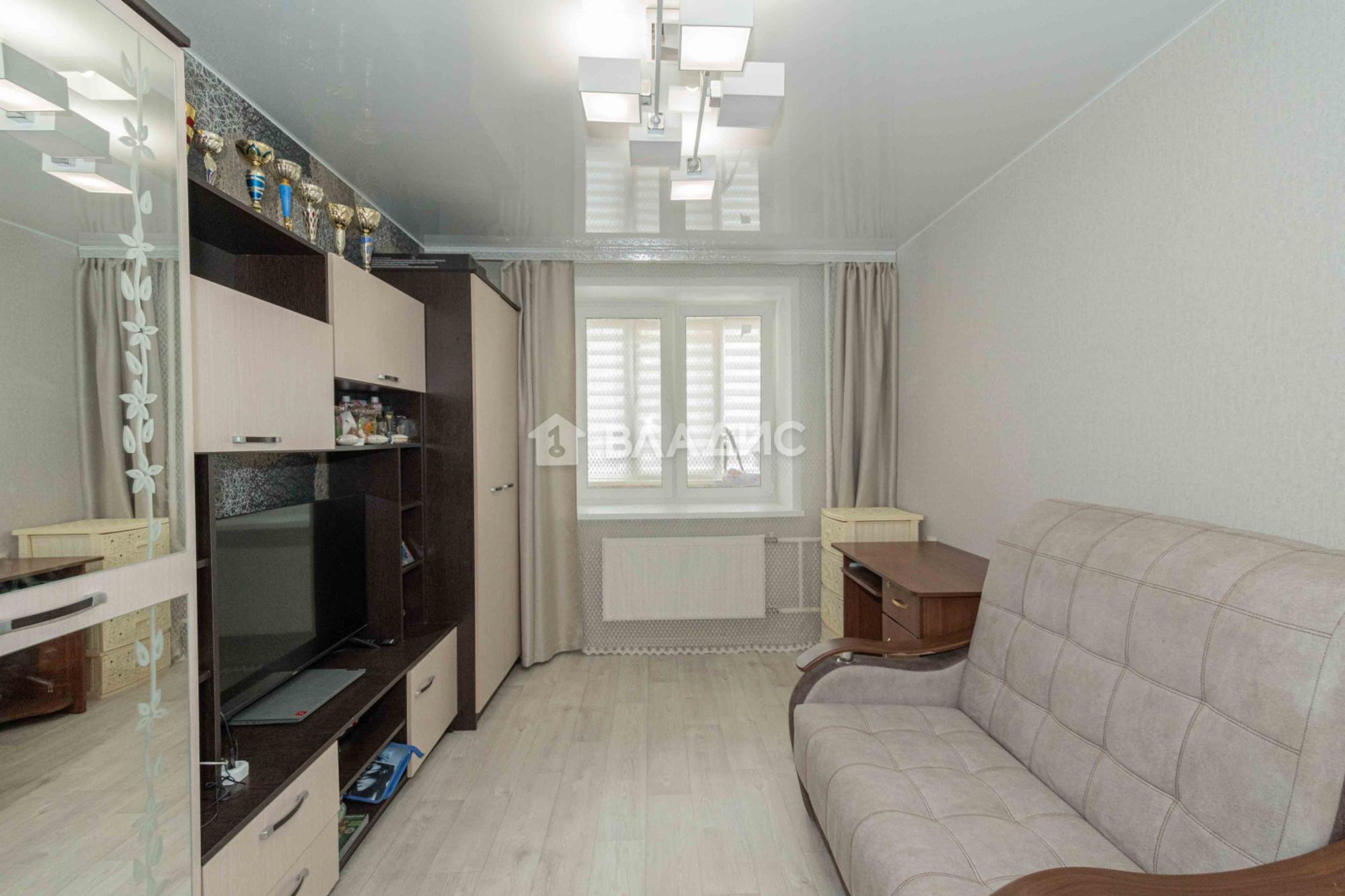 Купить квартиру за 4 570 000 рублей на Новгородская улица