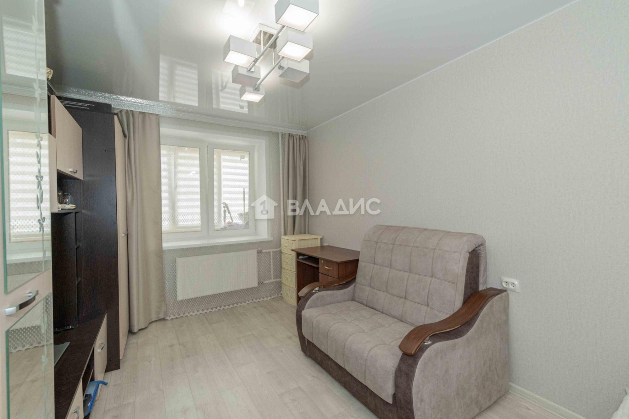 Купить квартиру за 4 570 000 рублей на Новгородская улица