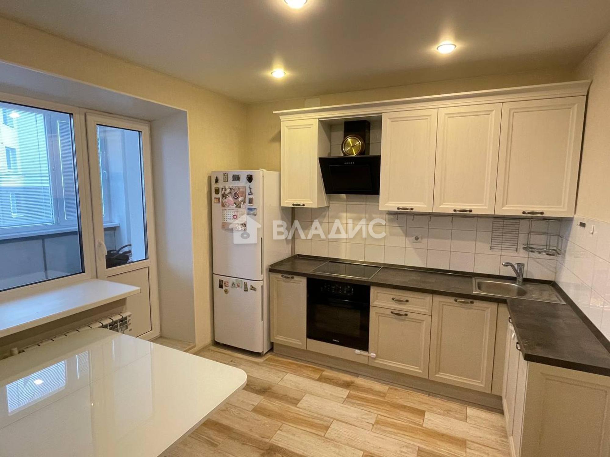 Купить квартиру за 8 850 000 рублей на Офицерская улица