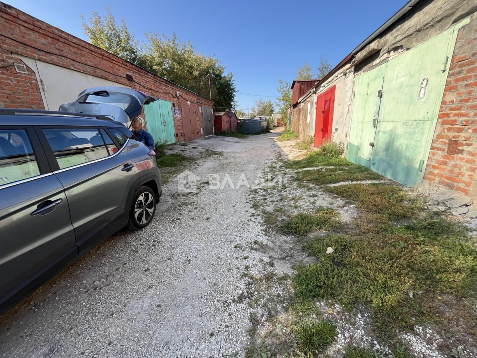 Купить гараж, место в паркинге за 830 000 рублей на улица Полины Осипенко