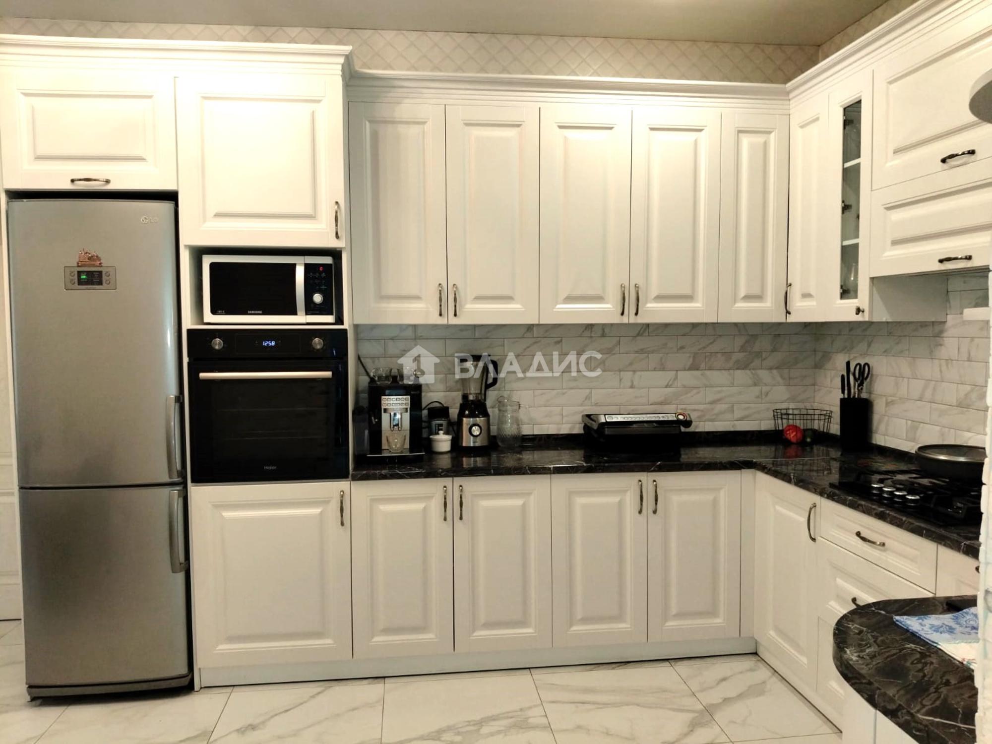 Купить дачу, дом, коттедж за 29 400 000 рублей на Загородный проезд