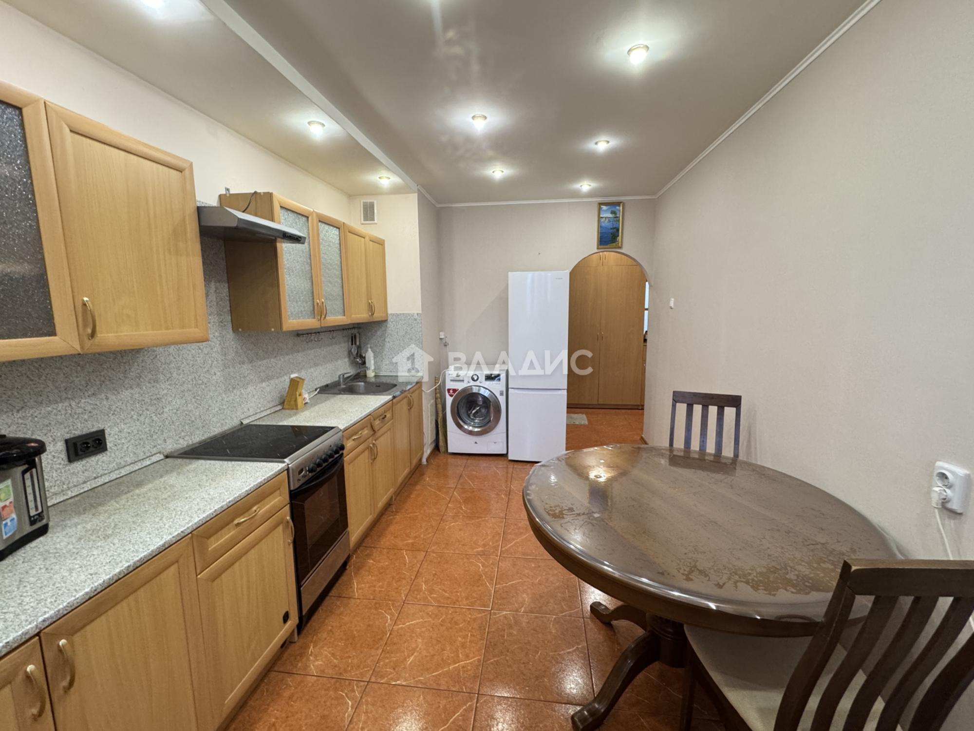 Сдать квартиру за 36 000 рублей на улица Комиссарова