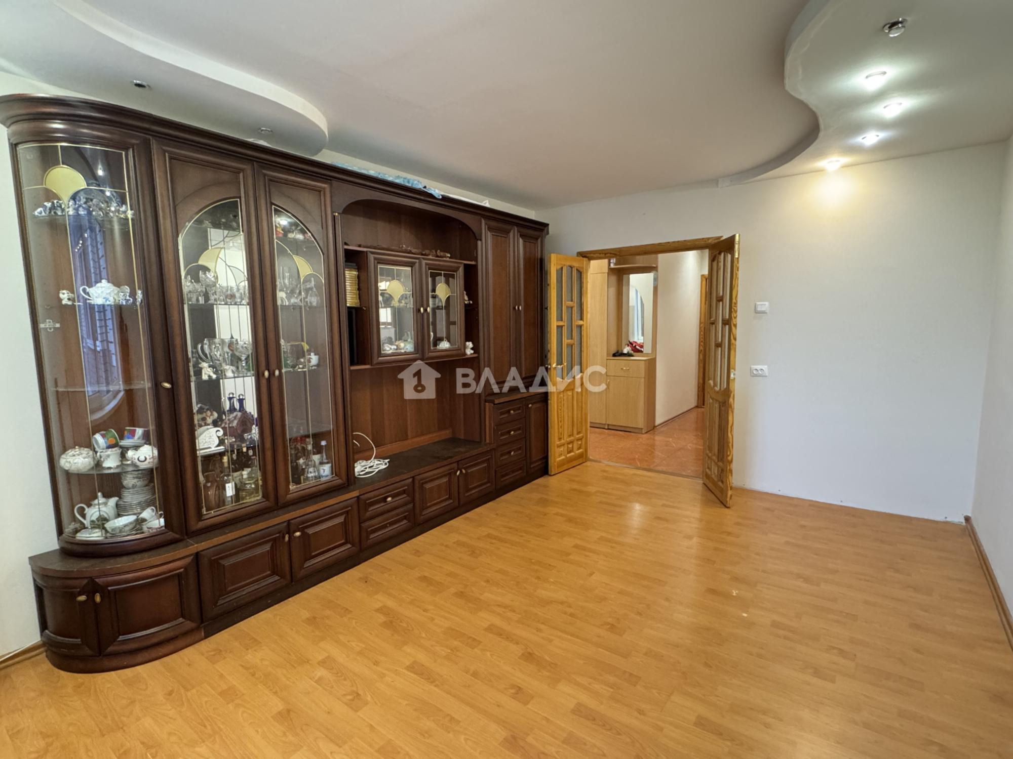 Сдать квартиру за 36 000 рублей на улица Комиссарова