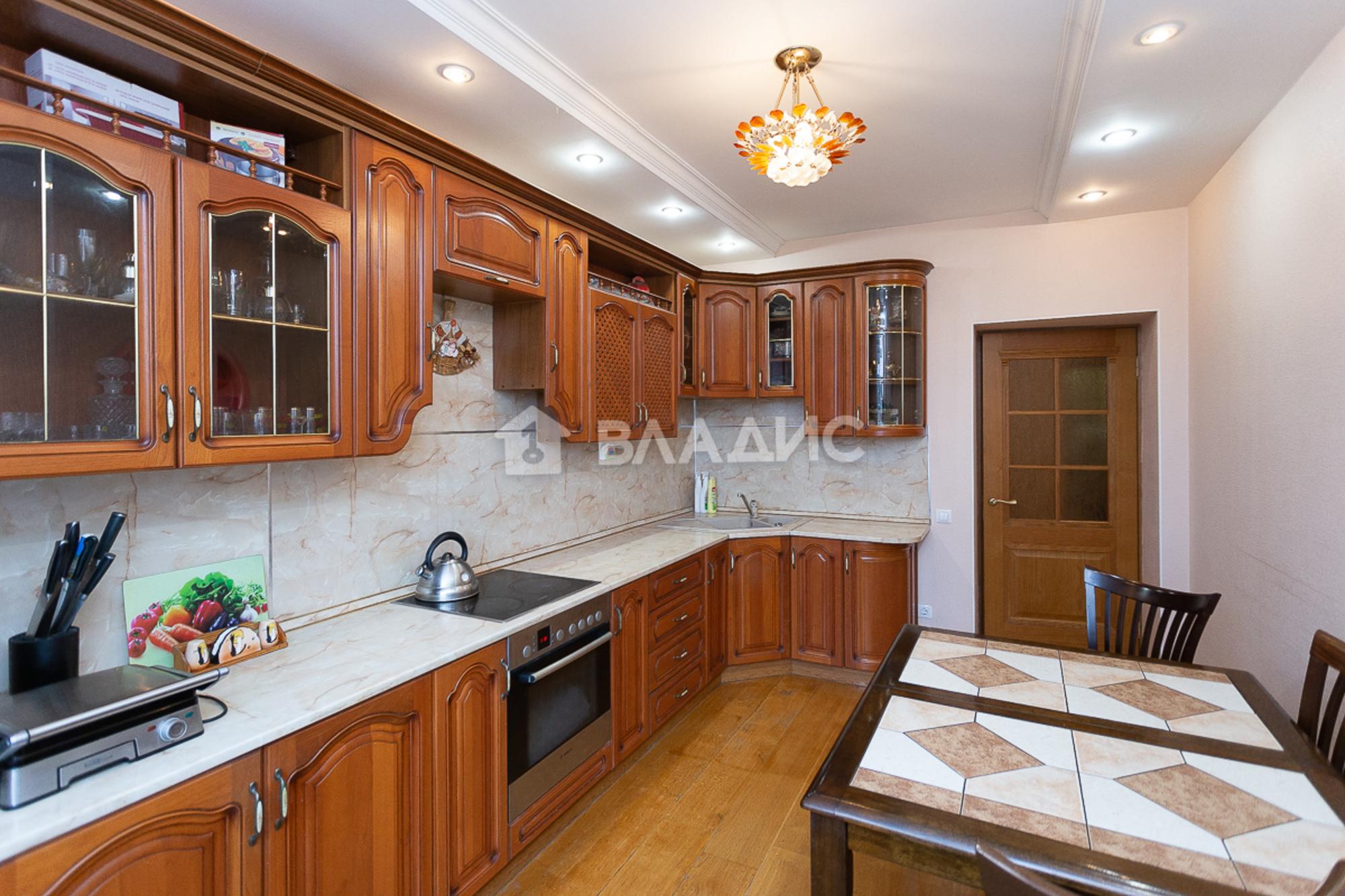 Купить квартиру за 11 250 000 рублей на улица Крайнова