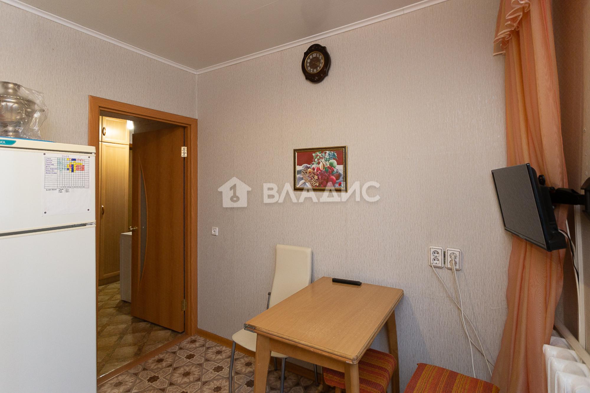 Купить квартиру за 4 600 000 рублей на улица Комиссарова