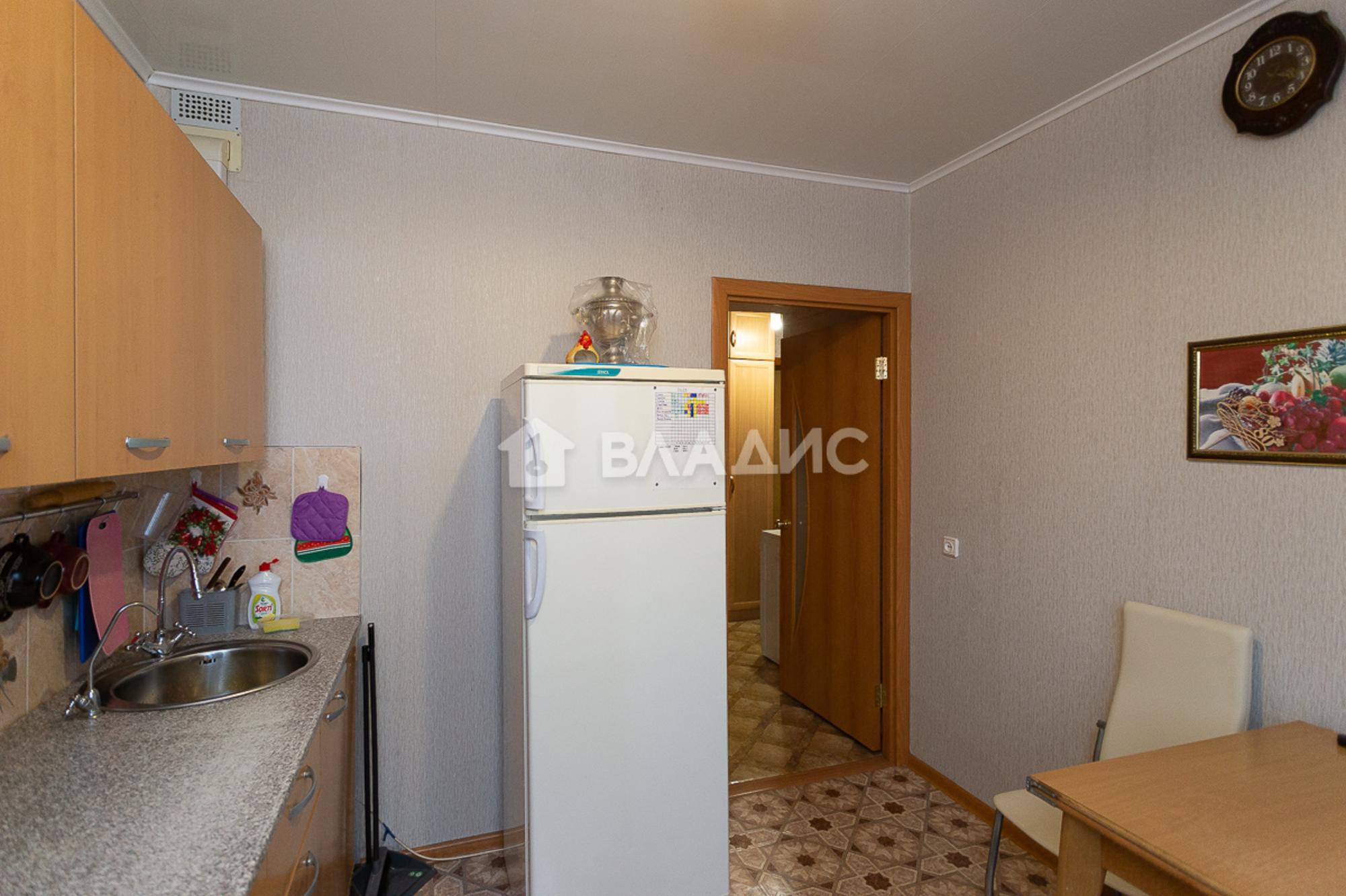 Купить квартиру за 4 600 000 рублей на улица Комиссарова