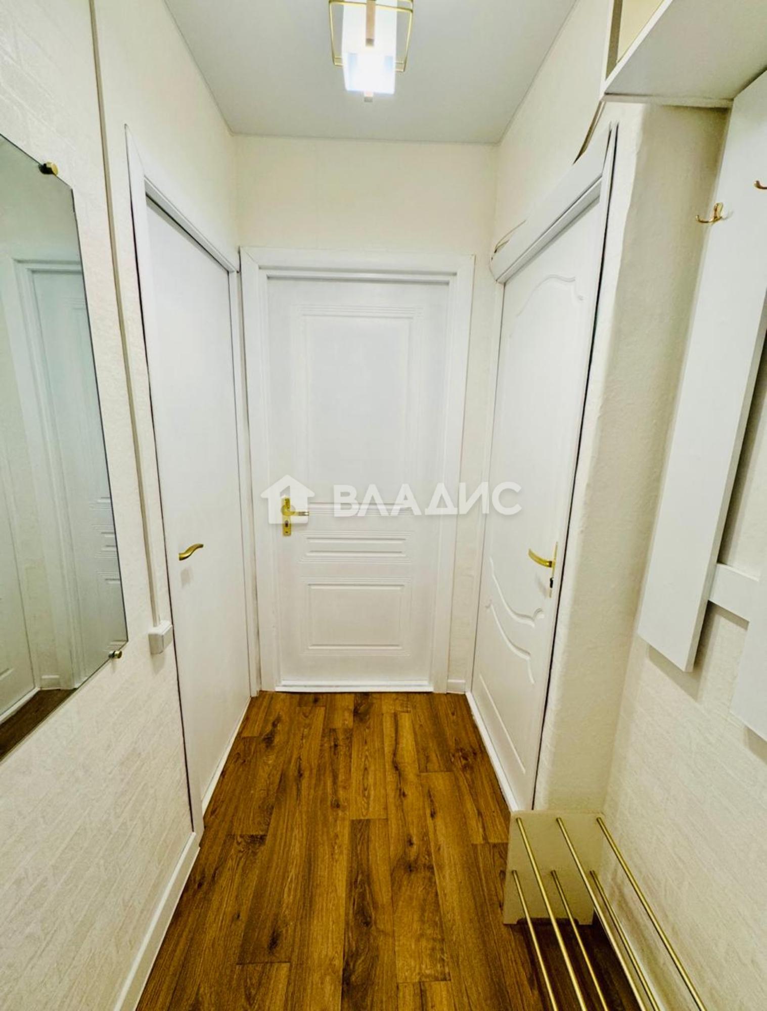 Купить комнату за 1 950 000 рублей на улица Лакина