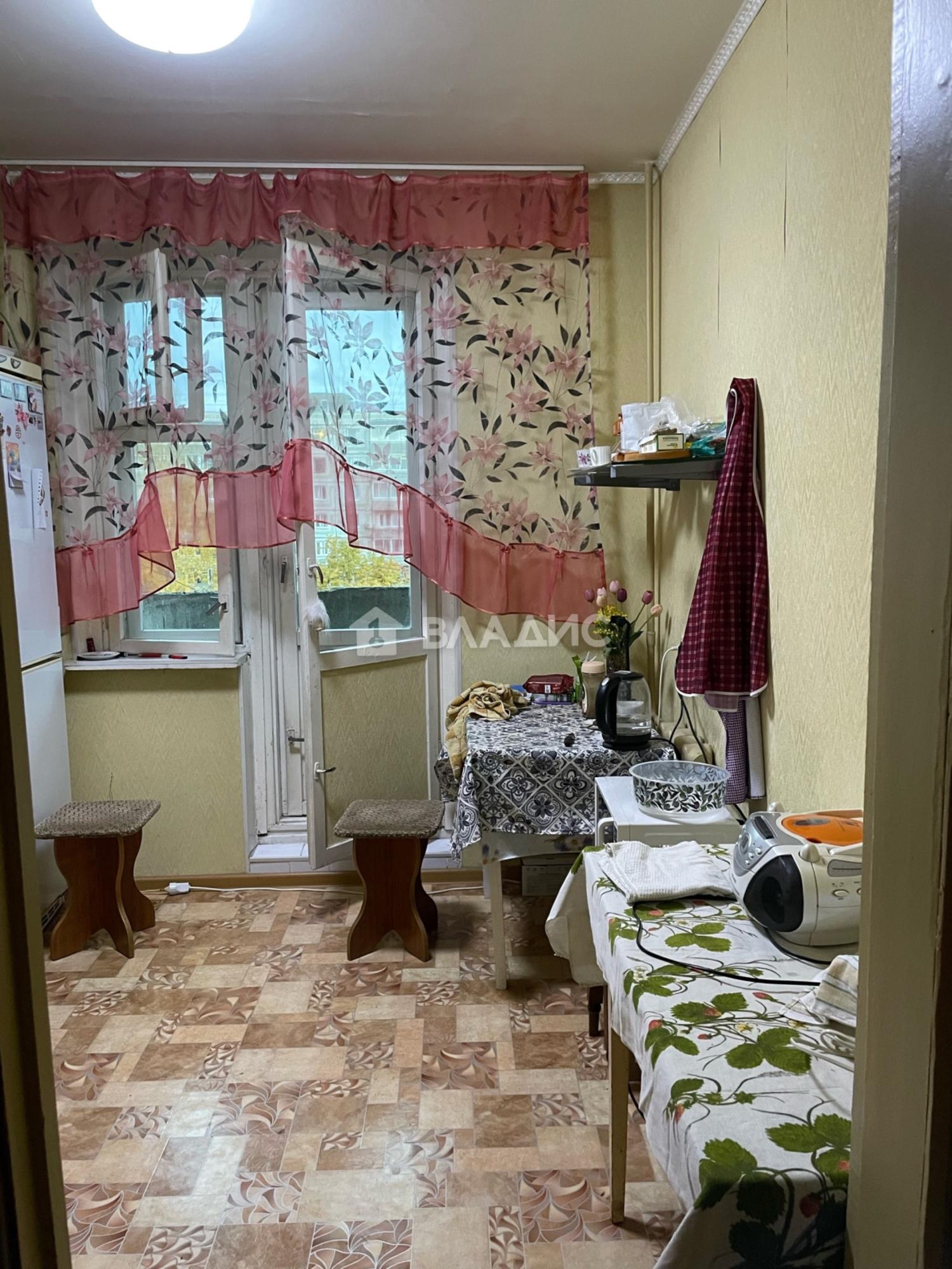 Сдать комнату за 13 000 рублей на улица Безыменского