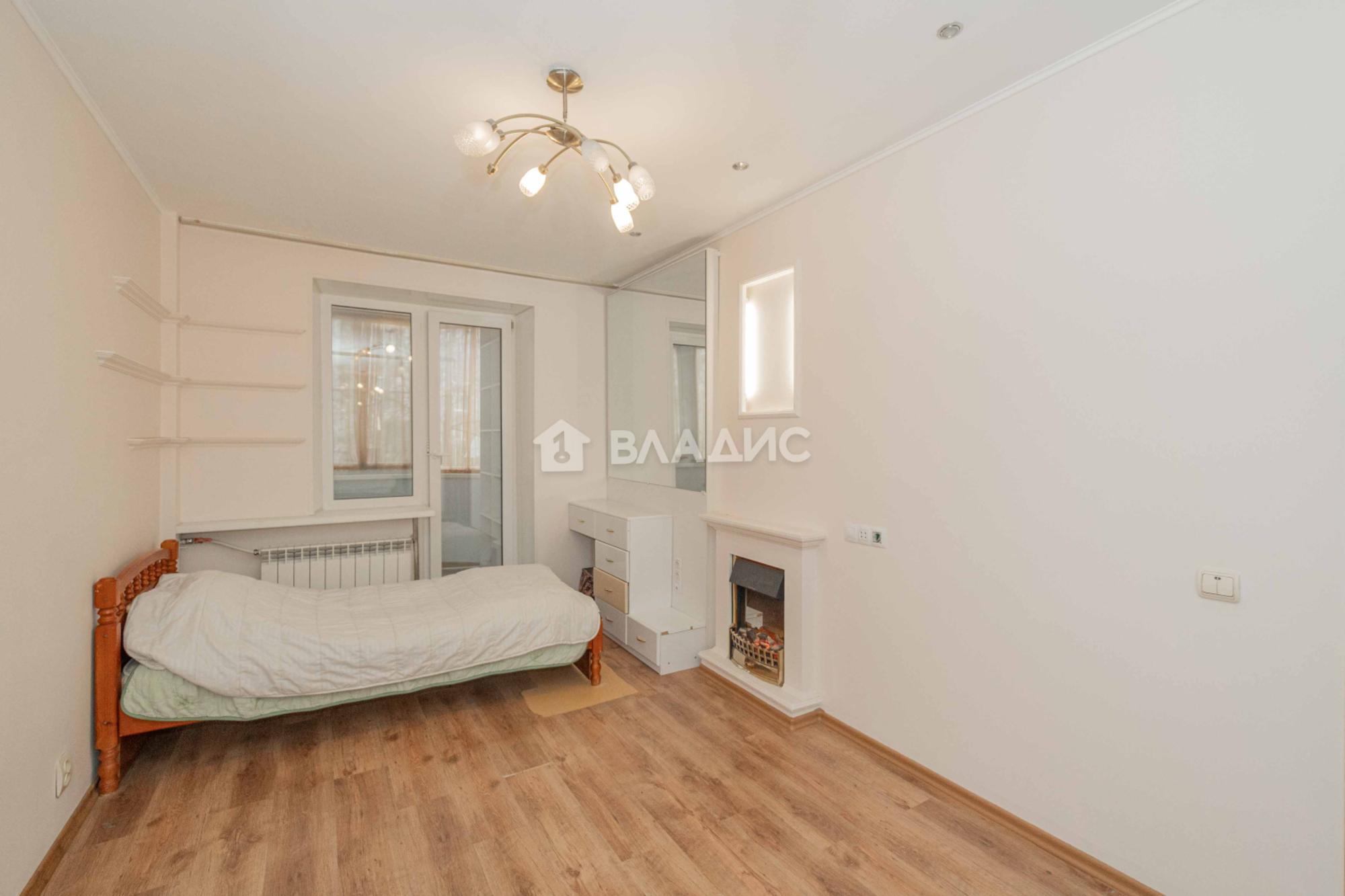 Купить квартиру за 5 700 000 рублей на улица Безыменского