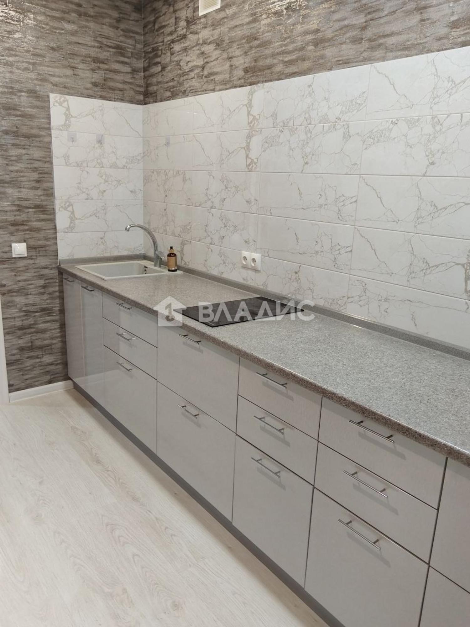 Купить квартиру за 5 550 000 рублей на улица Нижняя Дуброва