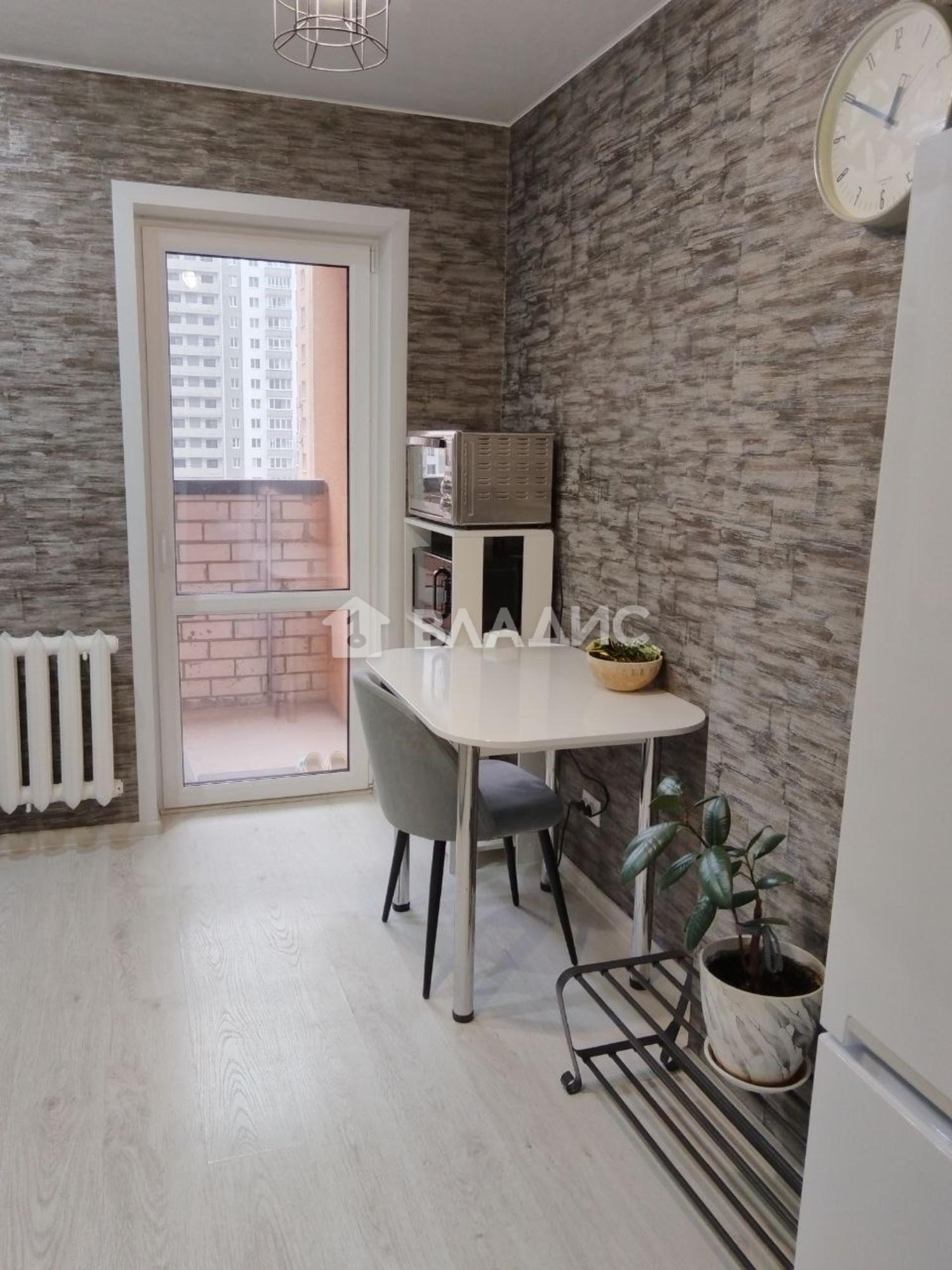 Купить квартиру за 5 550 000 рублей на улица Нижняя Дуброва