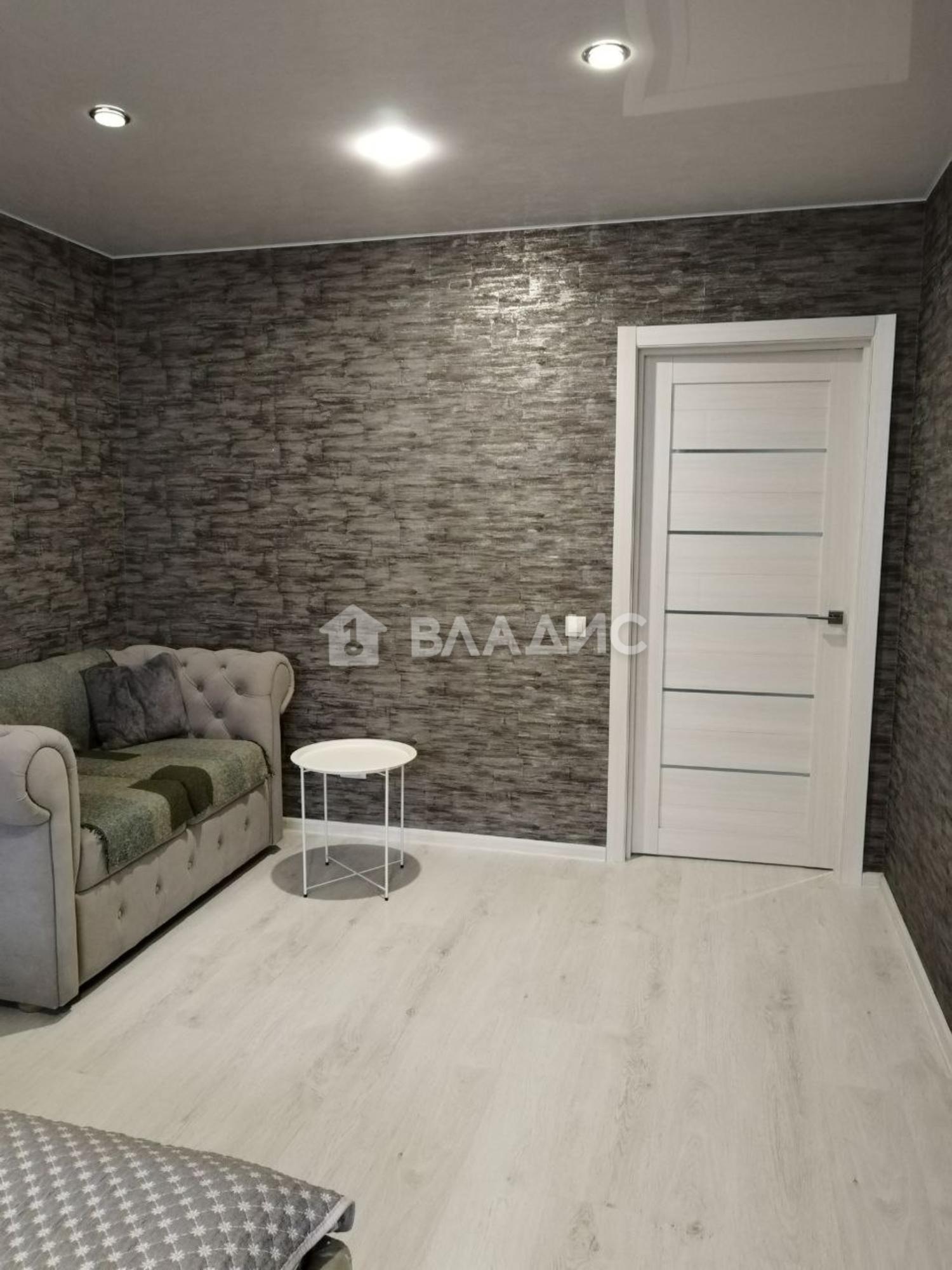 Купить квартиру за 5 550 000 рублей на улица Нижняя Дуброва