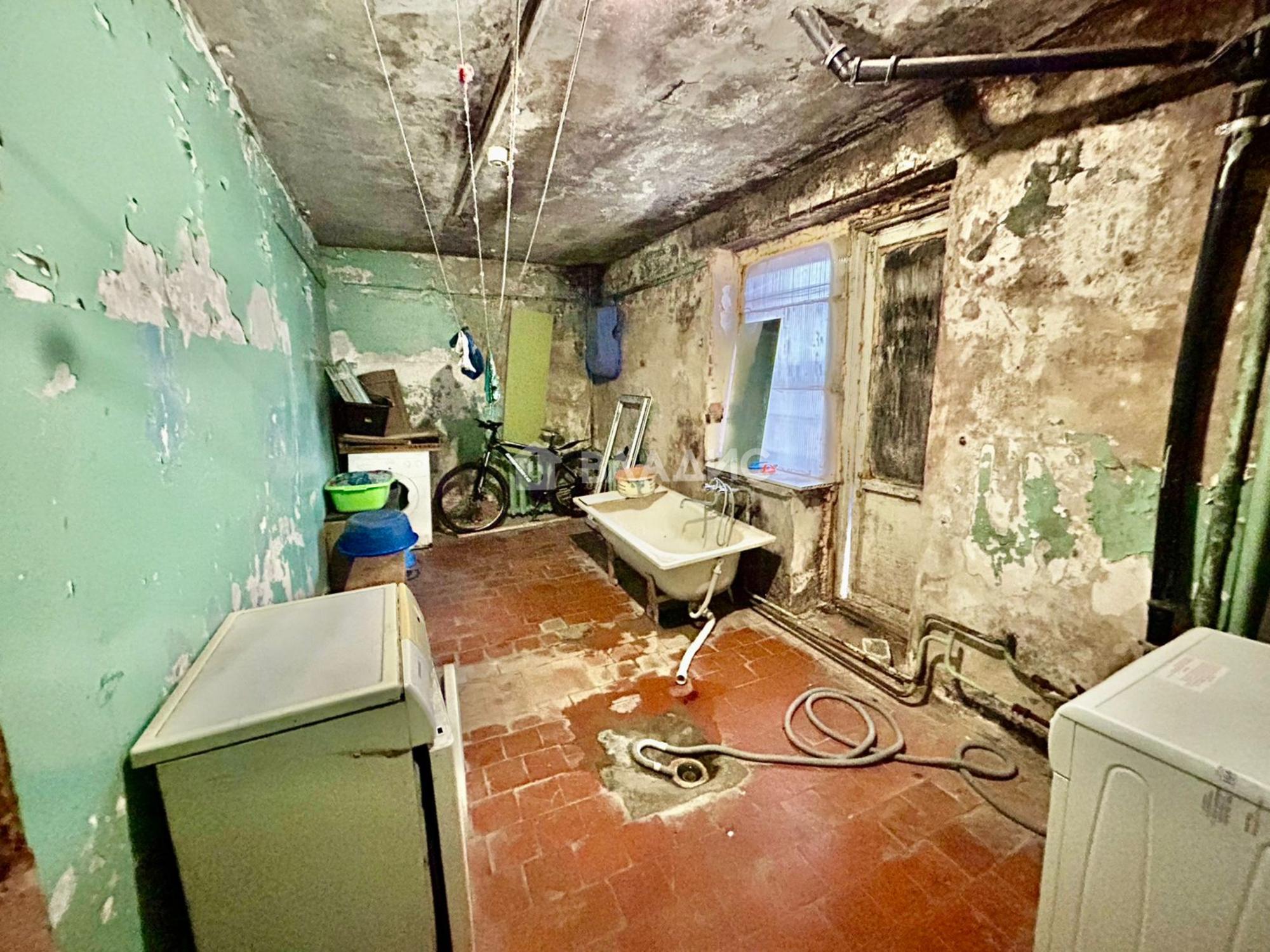 Купить комнату за 870 000 рублей на Тракторная улица