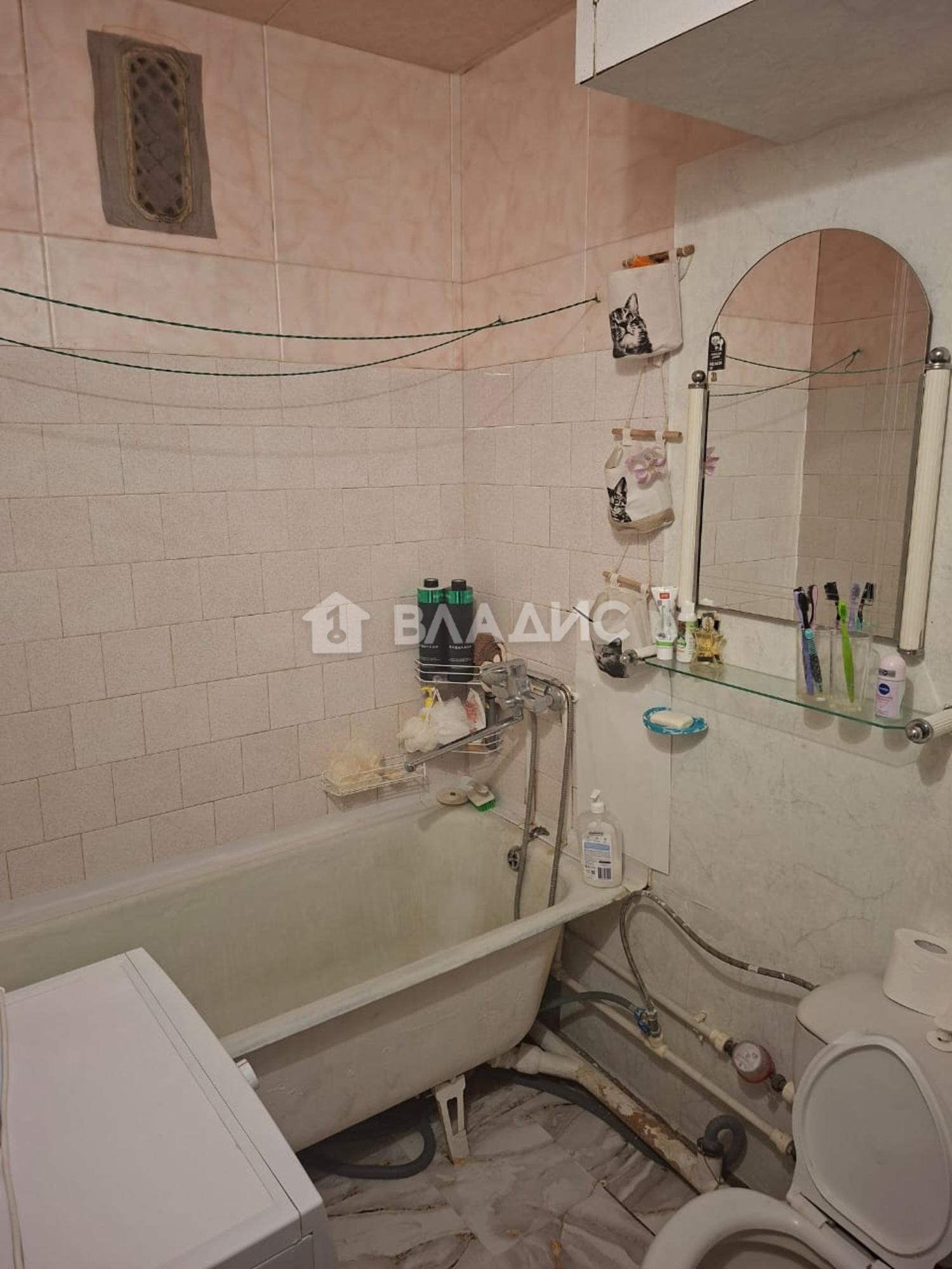 Купить квартиру за 3 250 000 рублей на улица Комиссарова