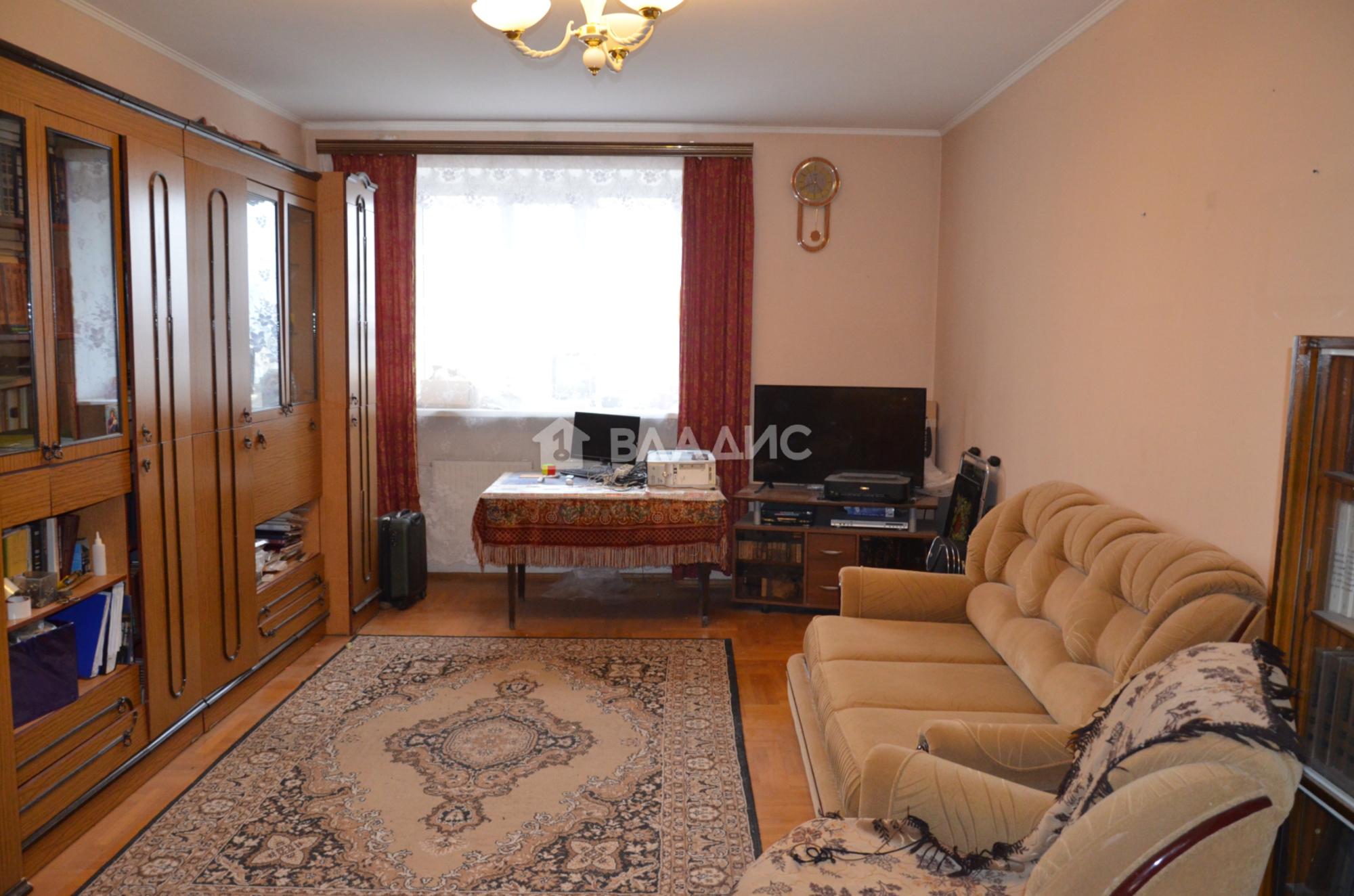 Купить квартиру за 13 690 000 рублей на Октябрьский проспект