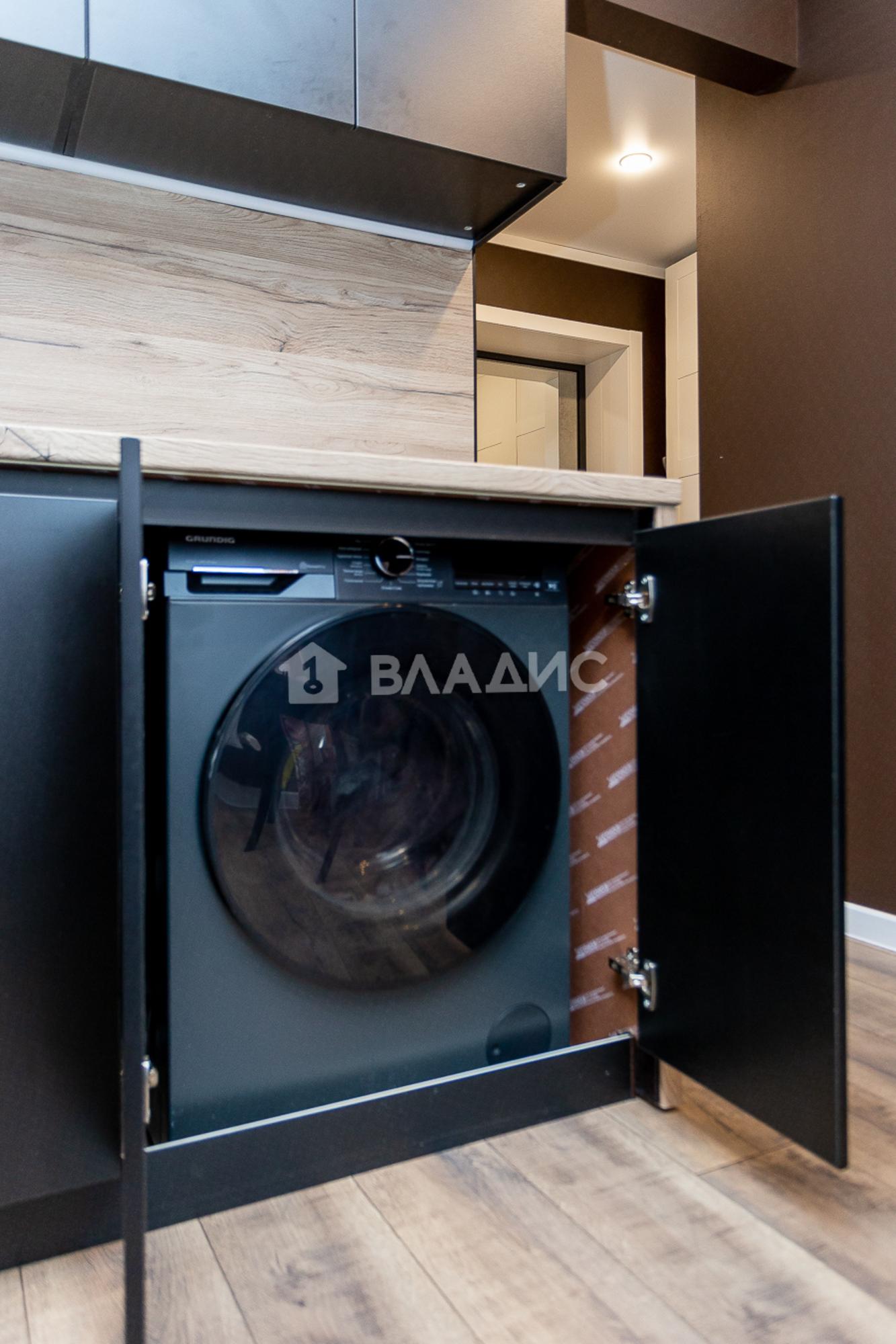 Купить квартиру за 5 450 000 рублей на Новгородская улица