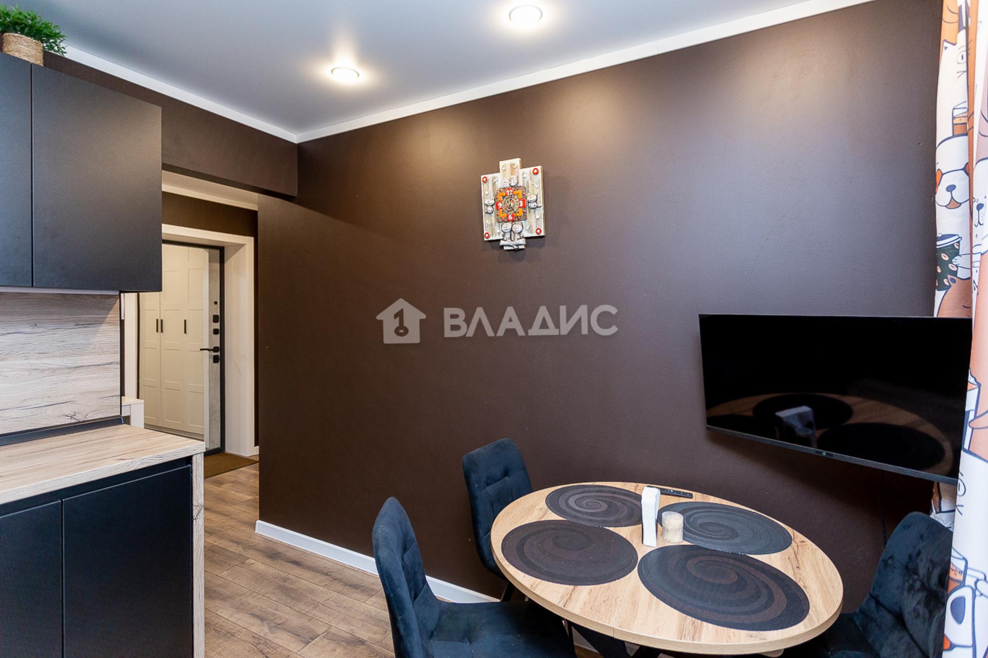 Купить квартиру за 5 450 000 рублей на Новгородская улица