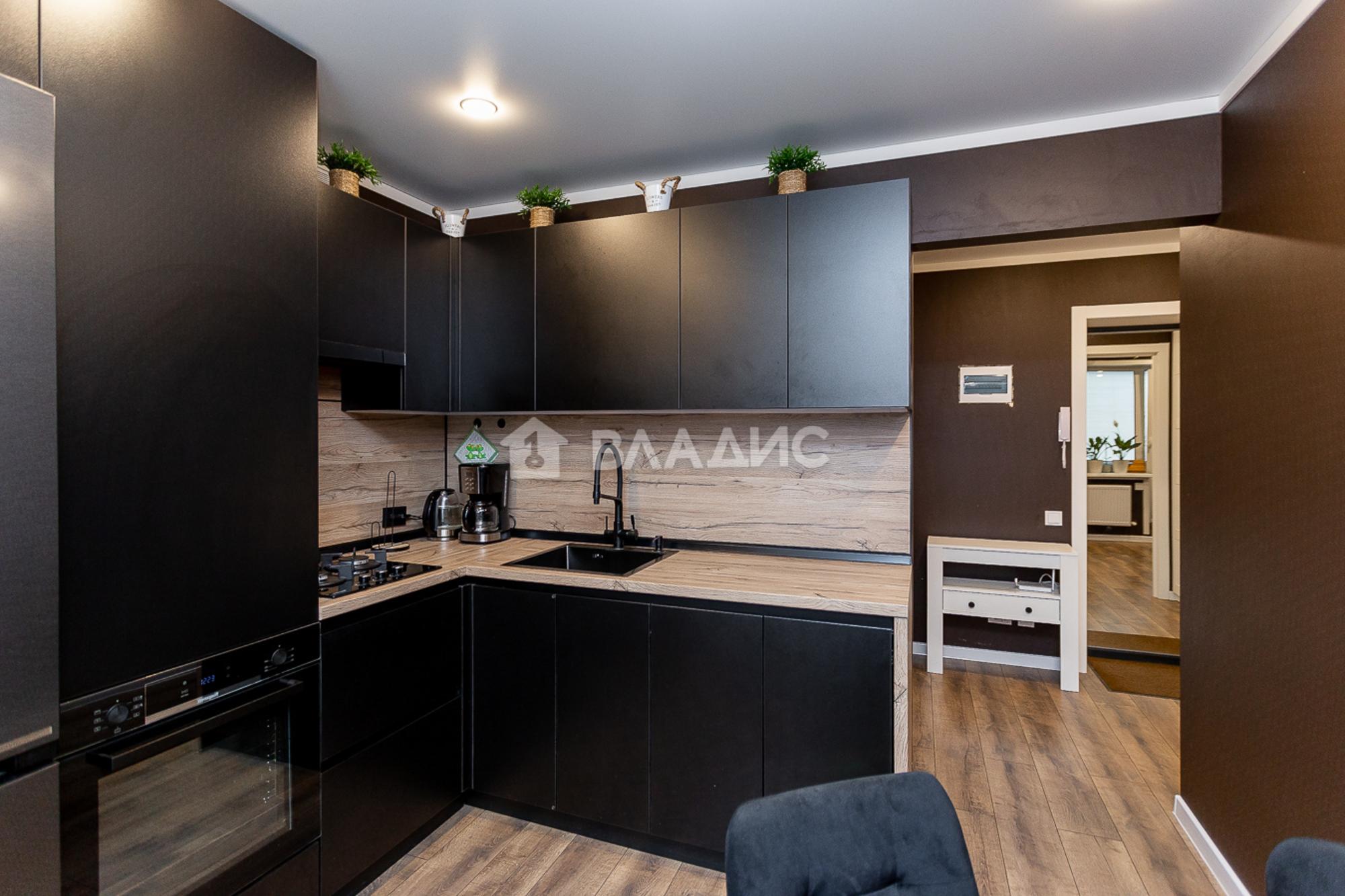 Купить квартиру за 5 450 000 рублей на Новгородская улица