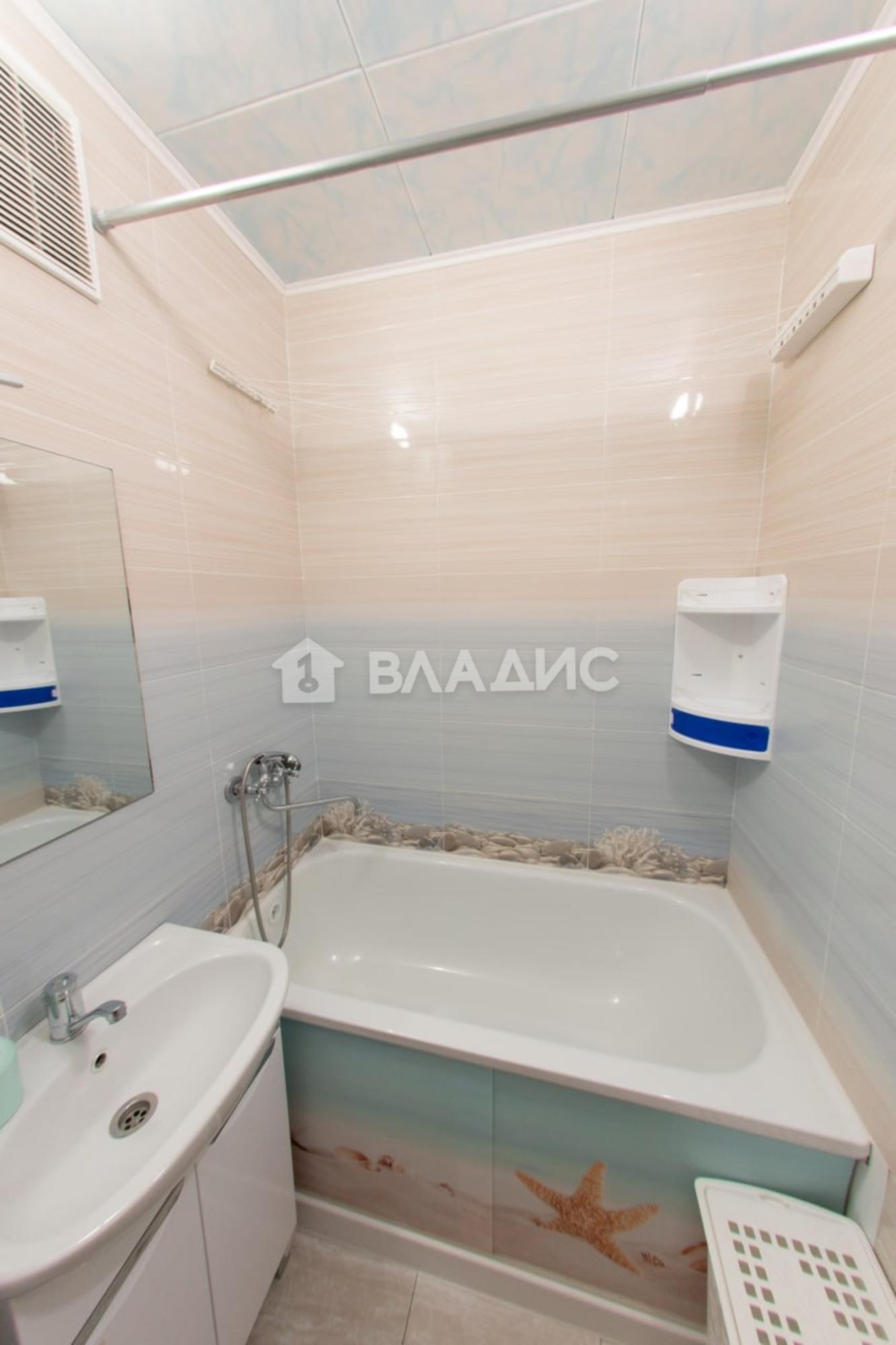 Сдать квартиру за 30 000 рублей на Новгородская улица