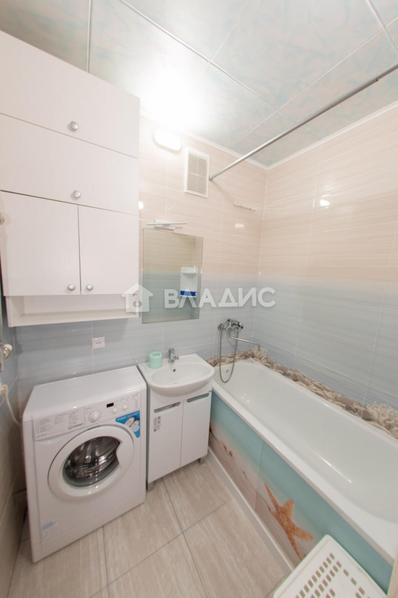 Сдать квартиру за 30 000 рублей на Новгородская улица