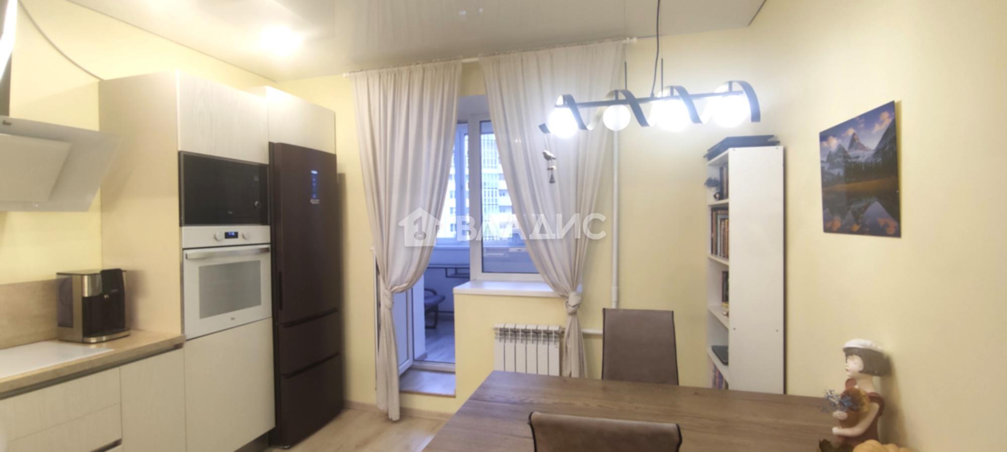 Купить квартиру за 8 800 000 рублей на Офицерская улица