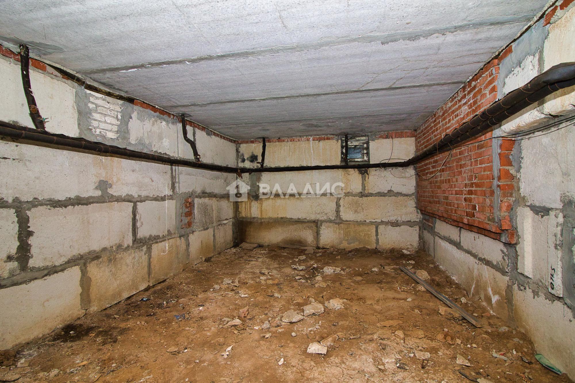 Купить складское помещение за 1 900 000 рублей на улица Мира