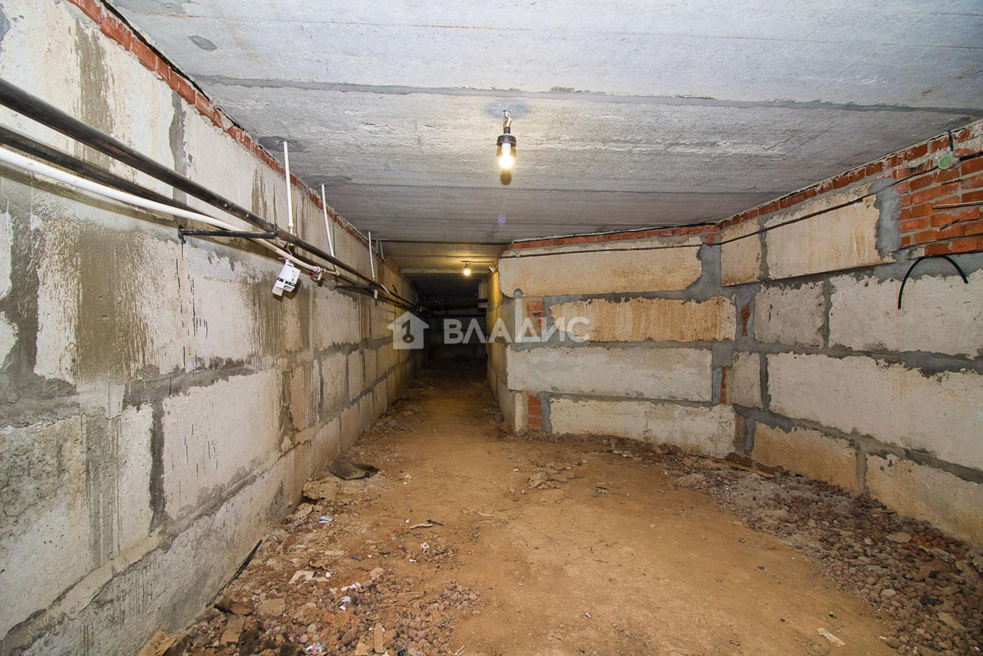 Купить складское помещение за 1 900 000 рублей на улица Мира