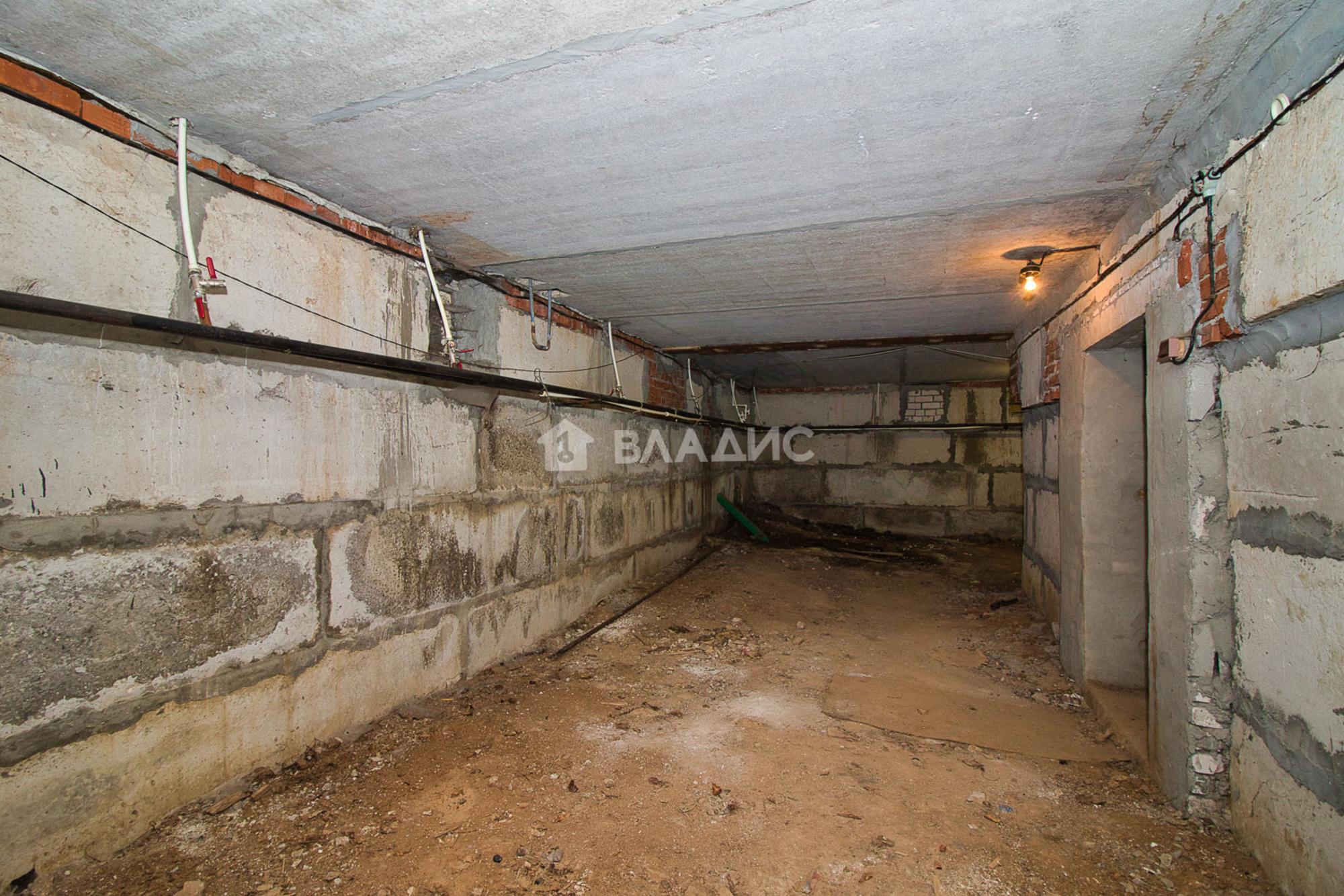 Купить складское помещение за 1 900 000 рублей на улица Мира