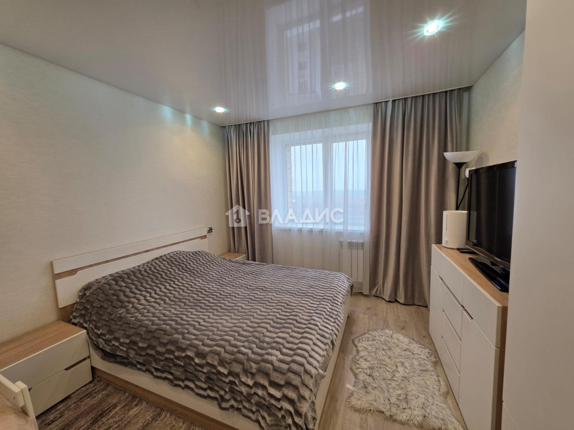 Купить квартиру за 6 400 000 рублей на Новгородская улица