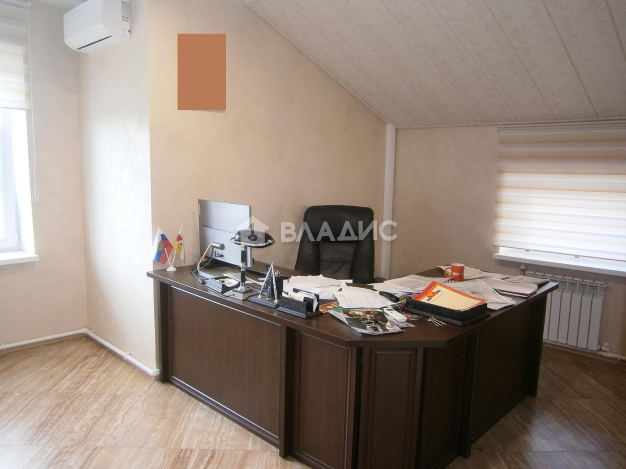 Купить торговое помещение за 21 000 000 рублей на Рябиновая улица