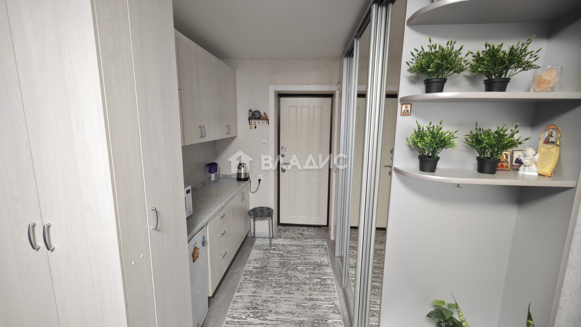 Купить комнату за 1 300 000 рублей на улица Асаткина